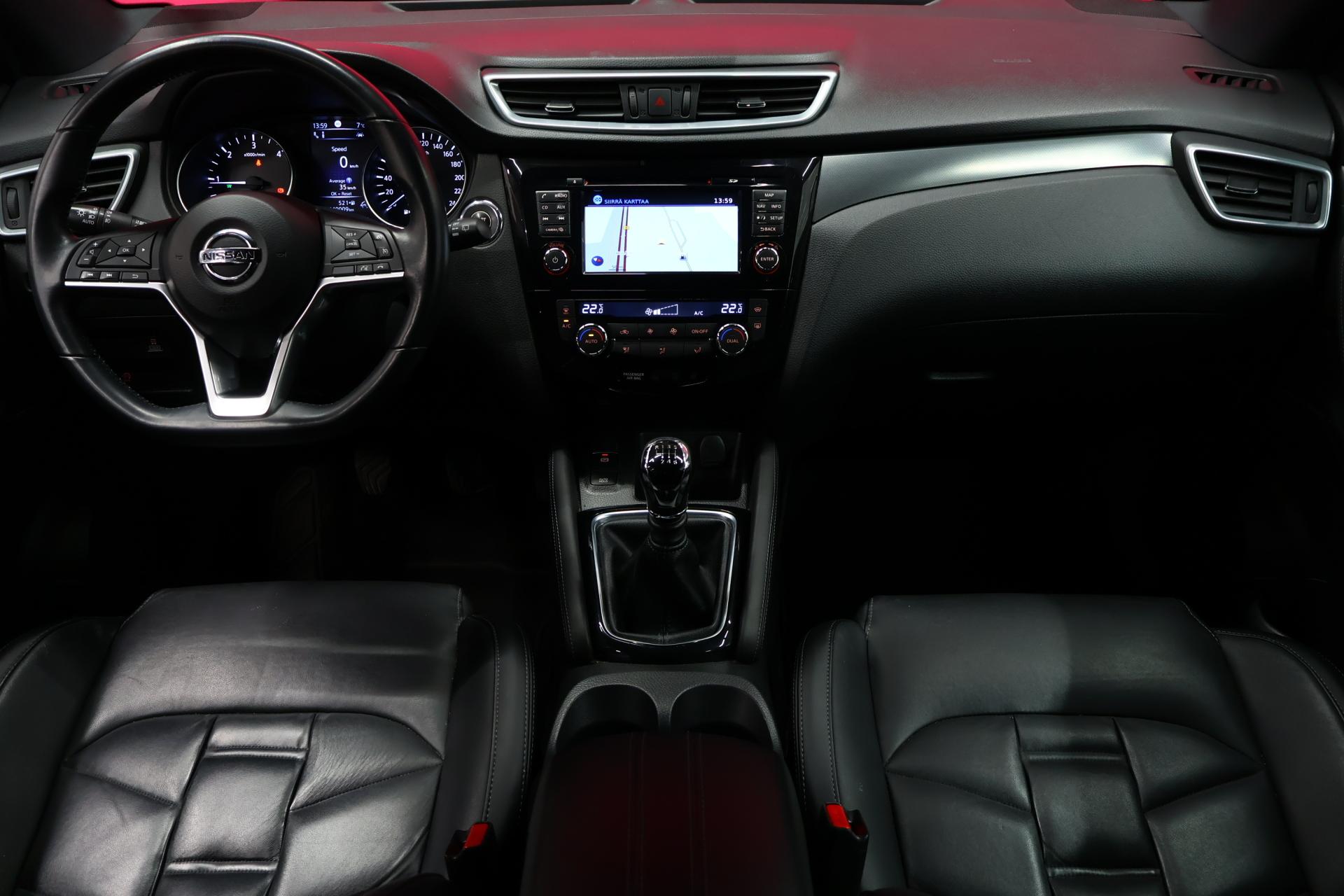 NISSAN Qashqai 2018