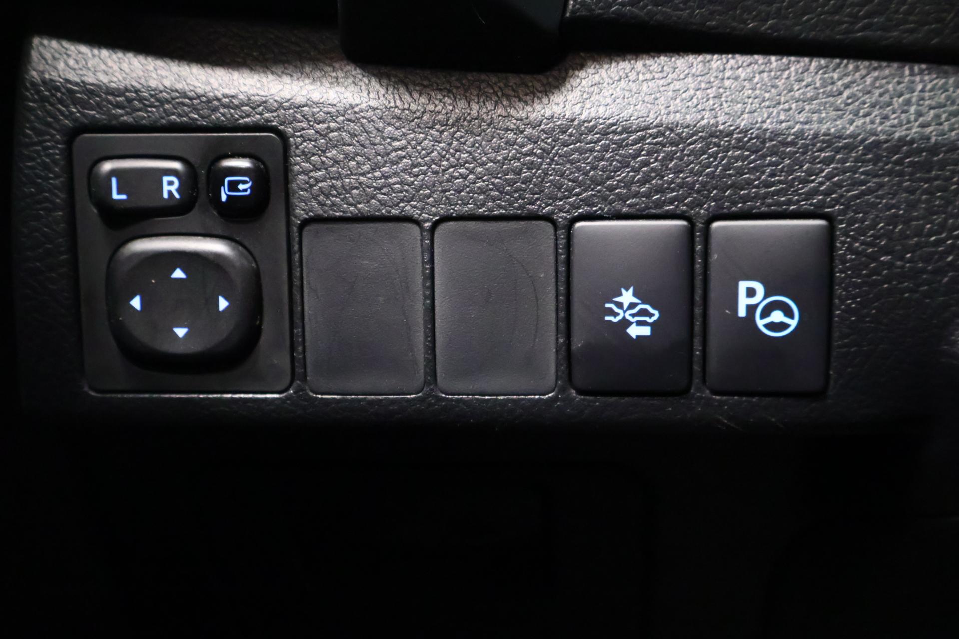 TOYOTA Auris 2018