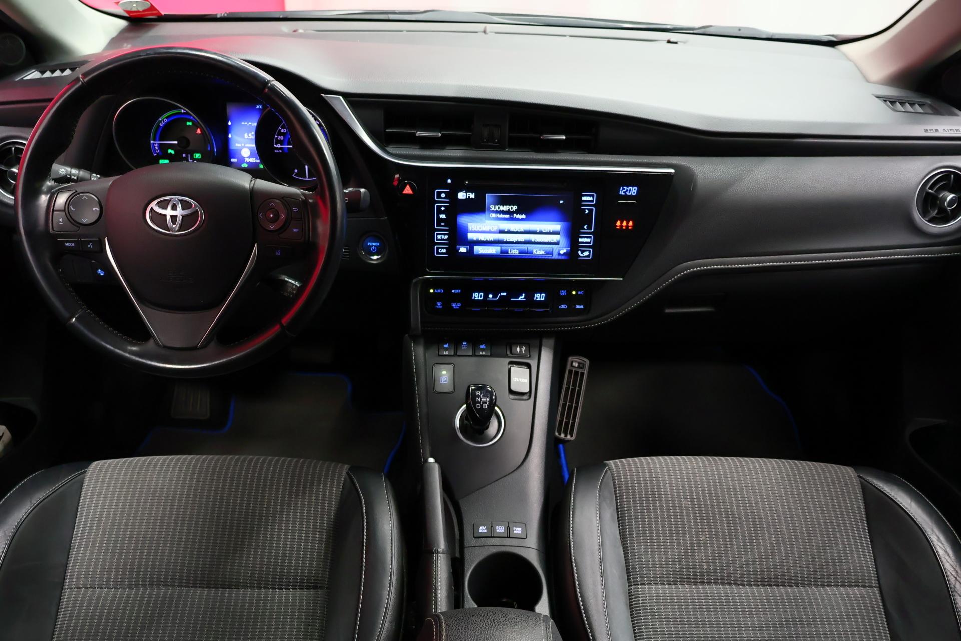 TOYOTA Auris 2018
