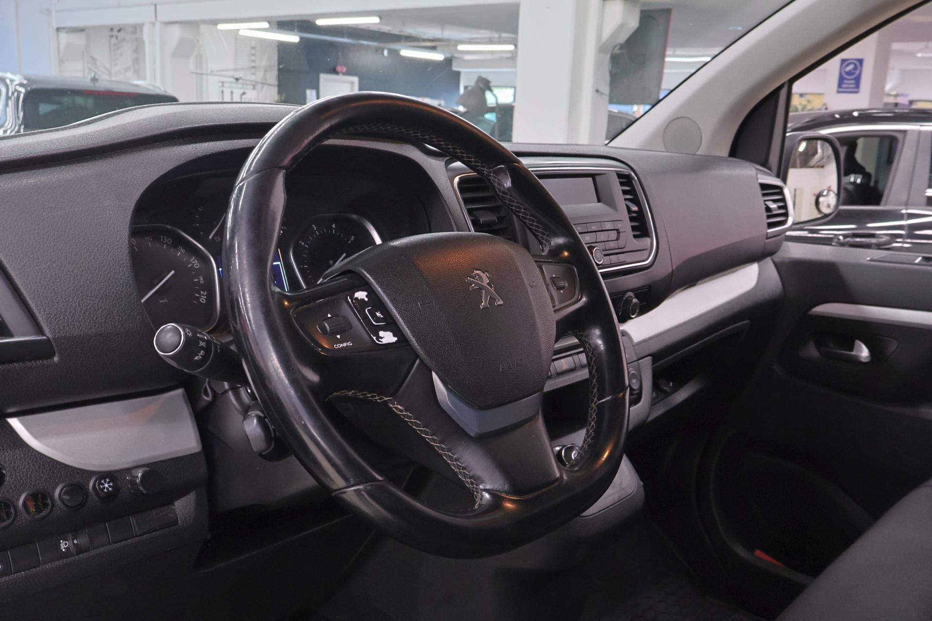 PEUGEOT Traveller 2019