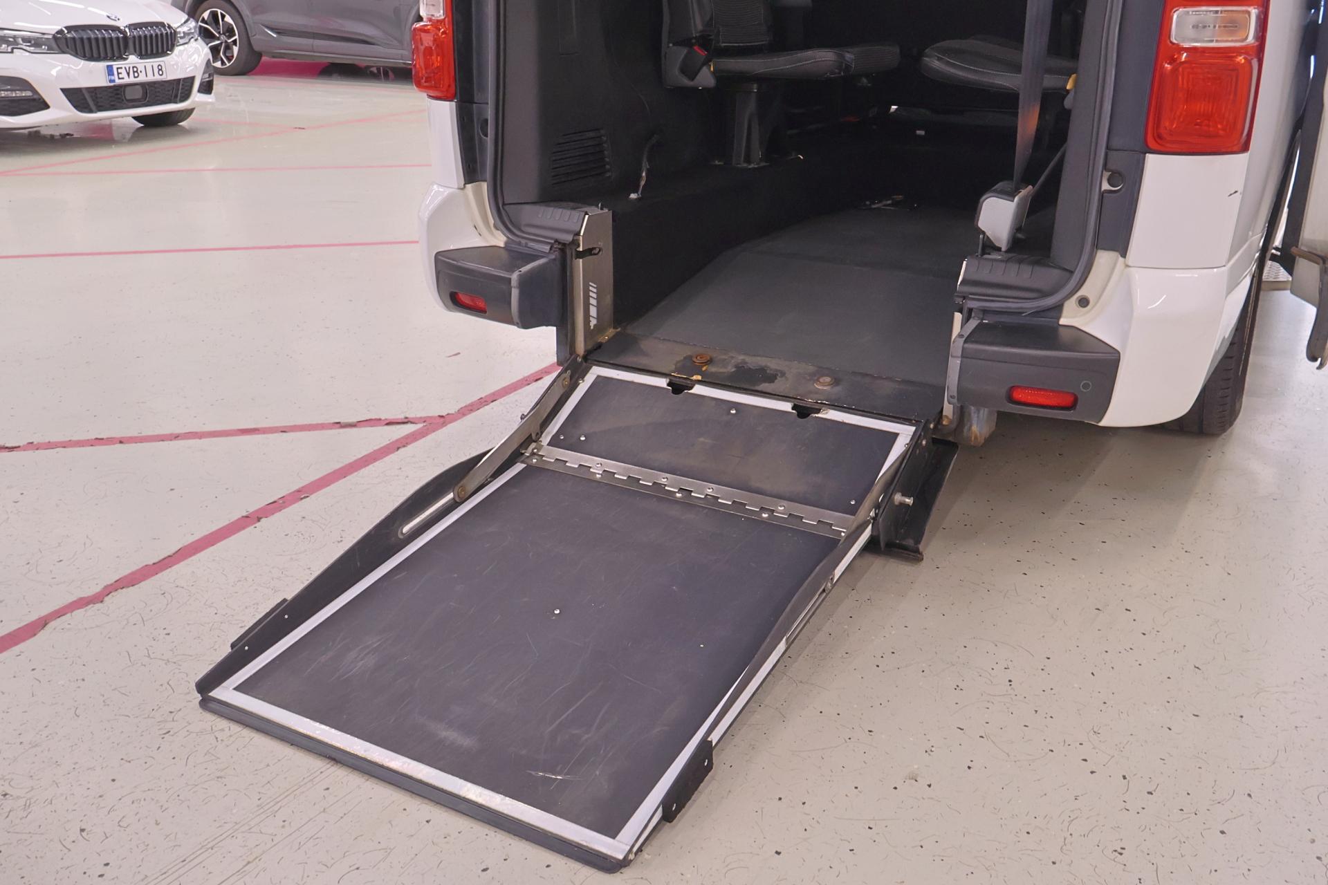 PEUGEOT Traveller 2019