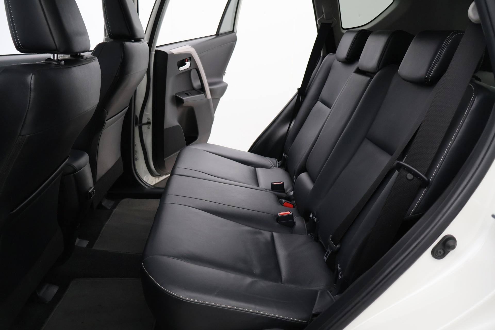 TOYOTA RAV4 2017