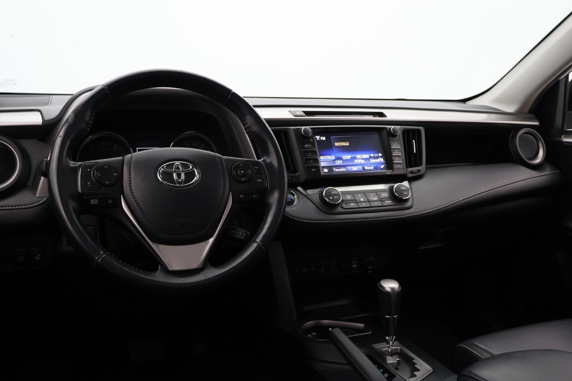 TOYOTA RAV4 2017