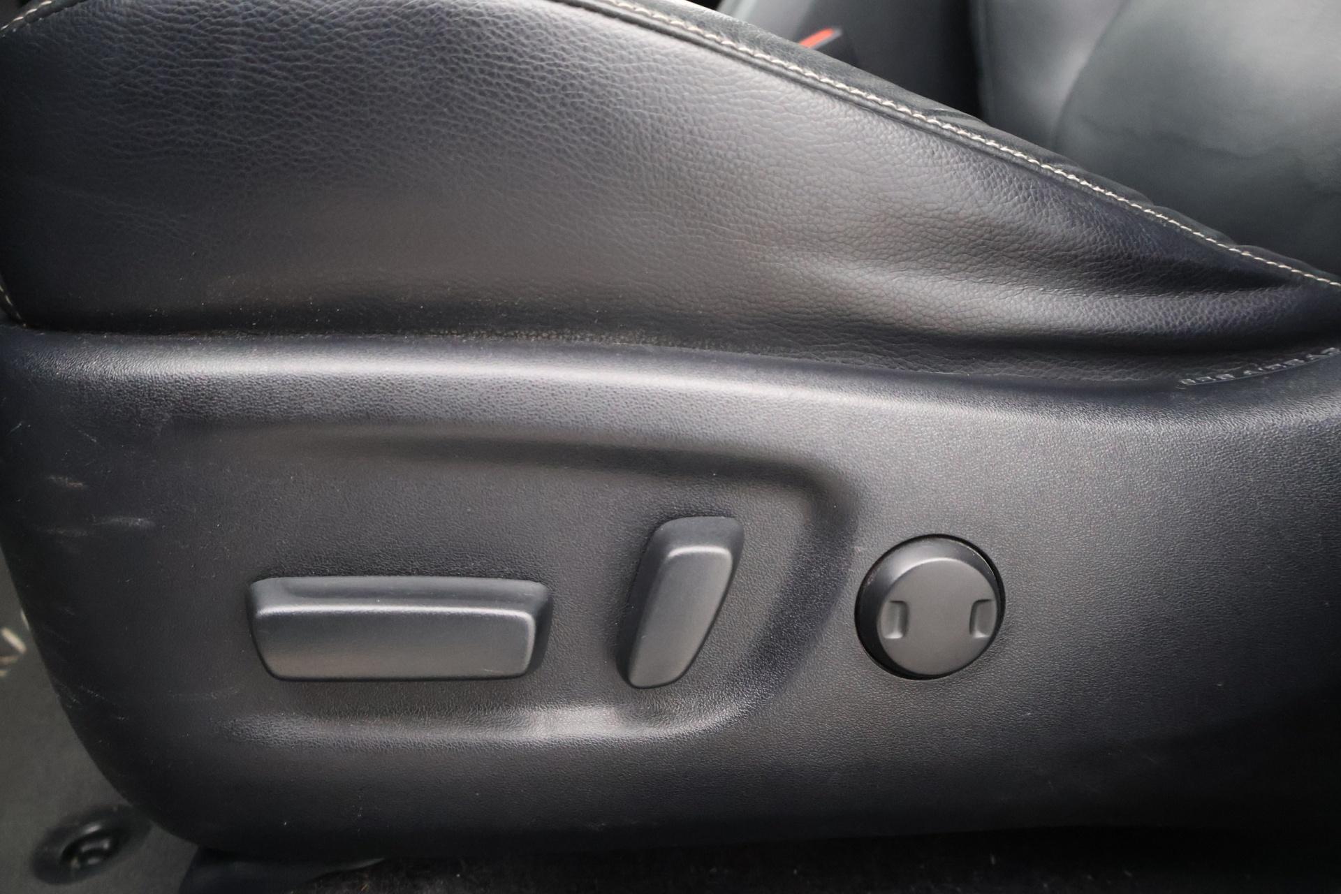 TOYOTA RAV4 2017