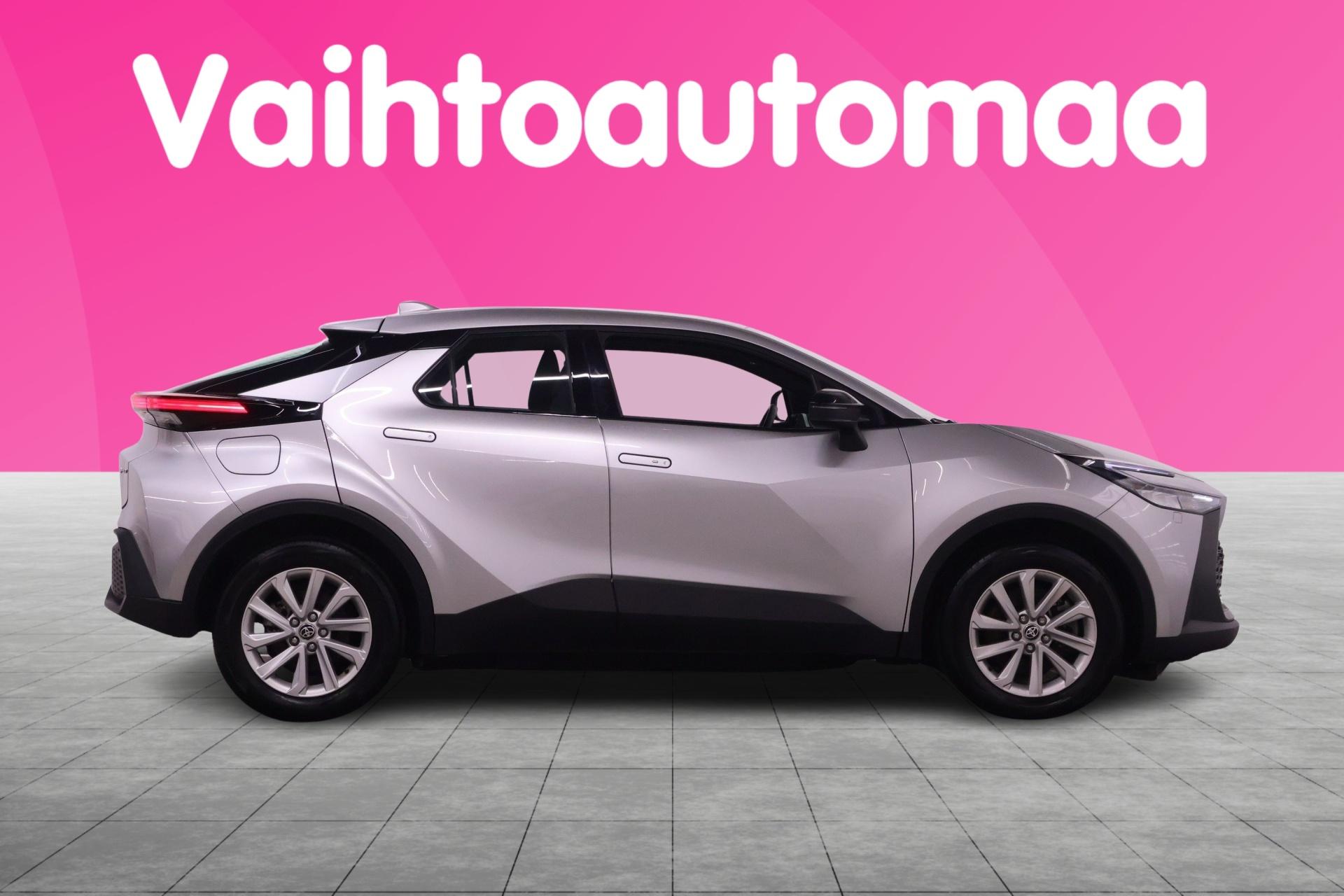 TOYOTA C-HR 10