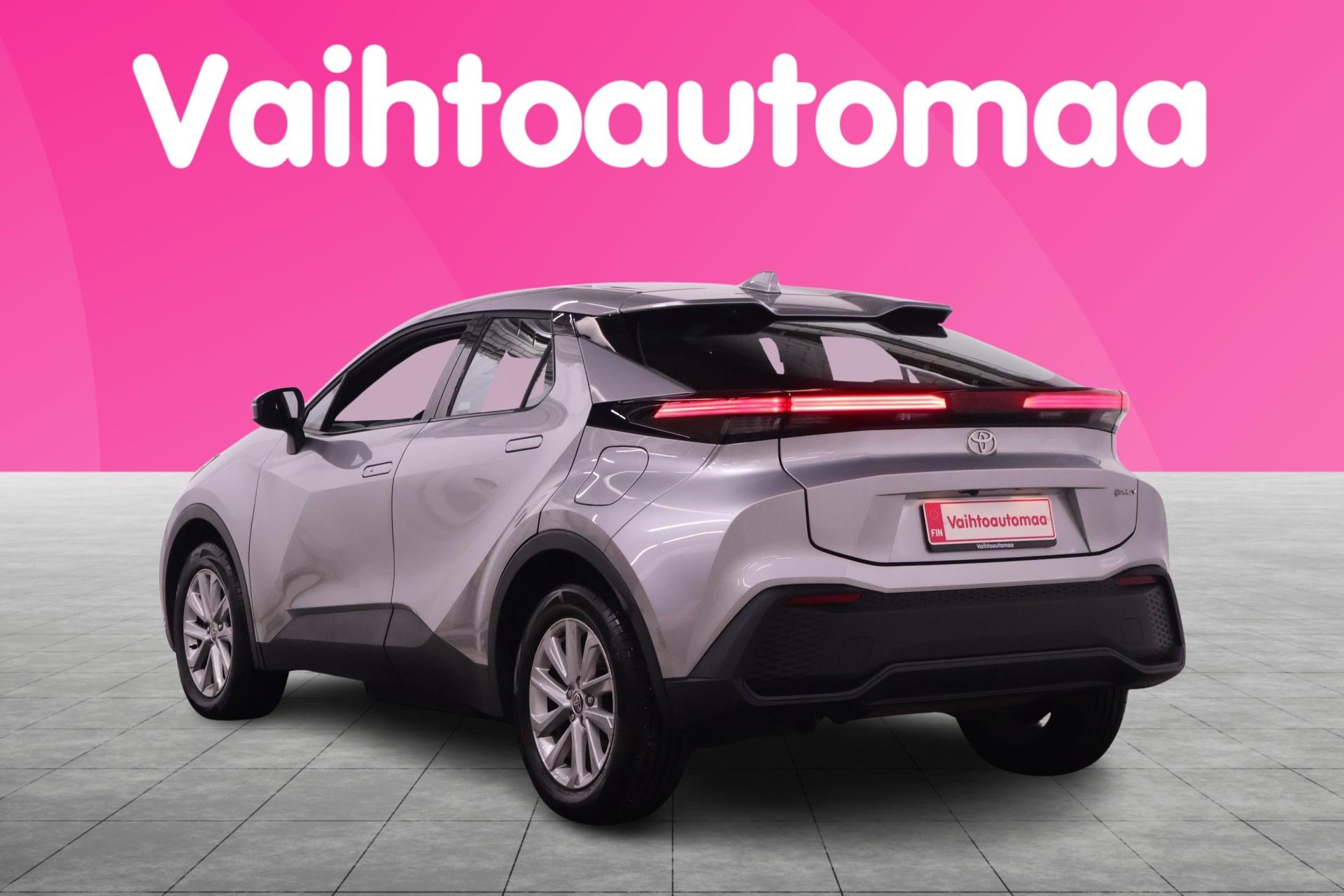 TOYOTA C-HR 7