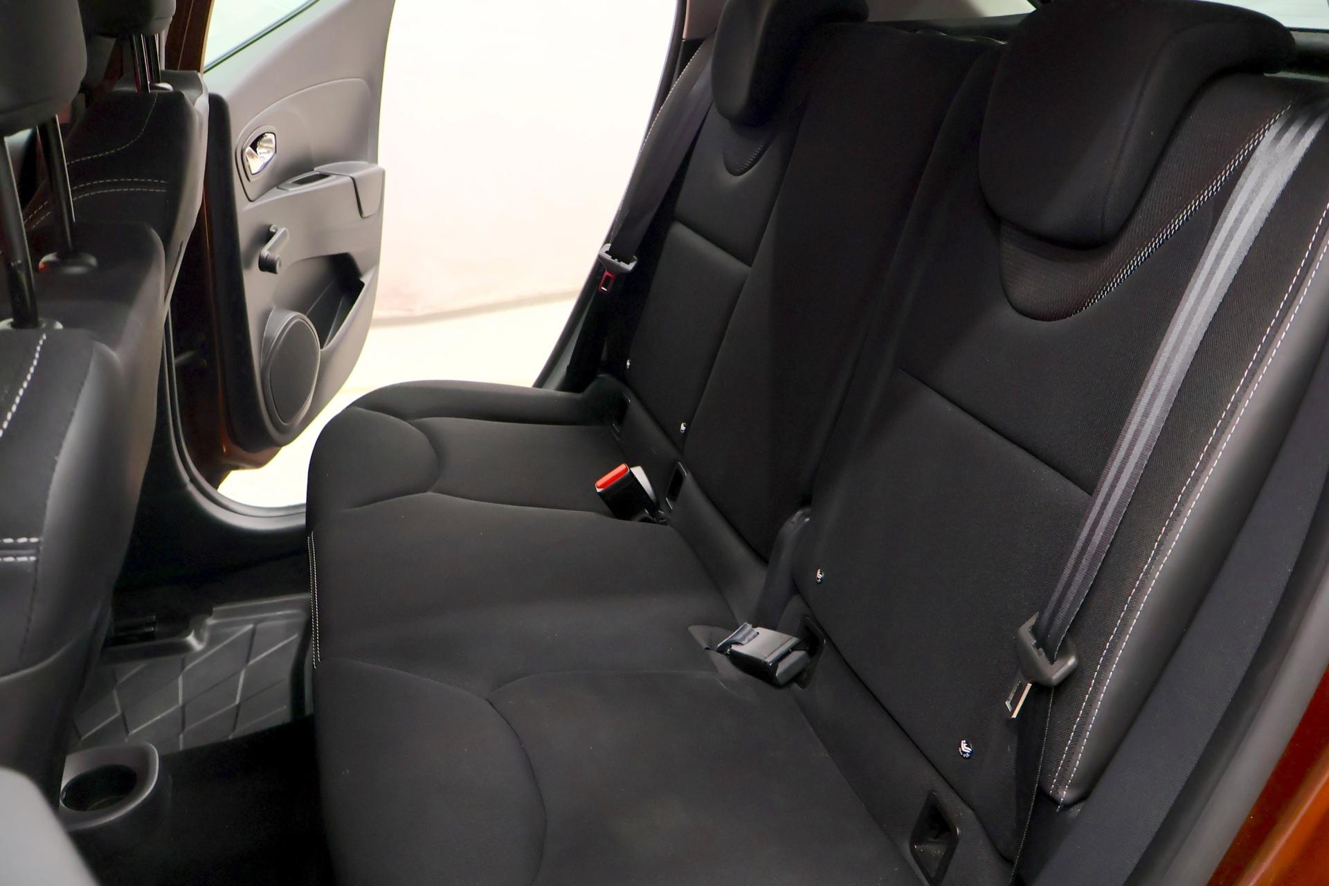RENAULT Clio 2015