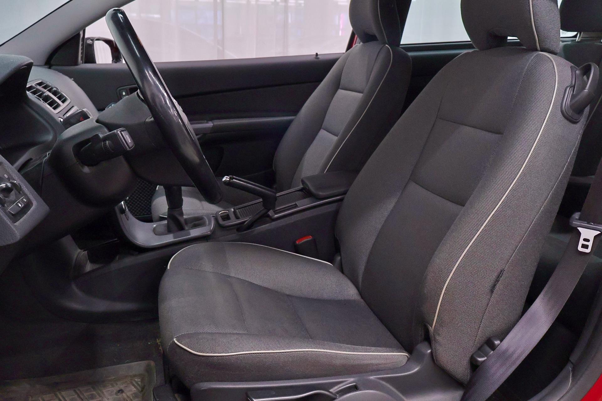 VOLVO C30 2008