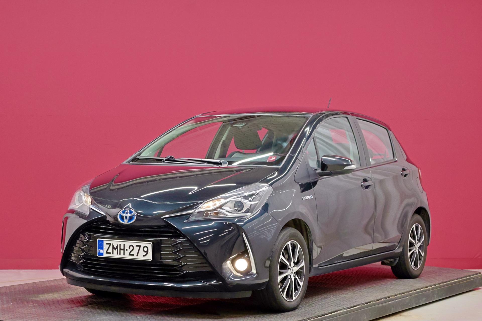 TOYOTA Yaris 2018