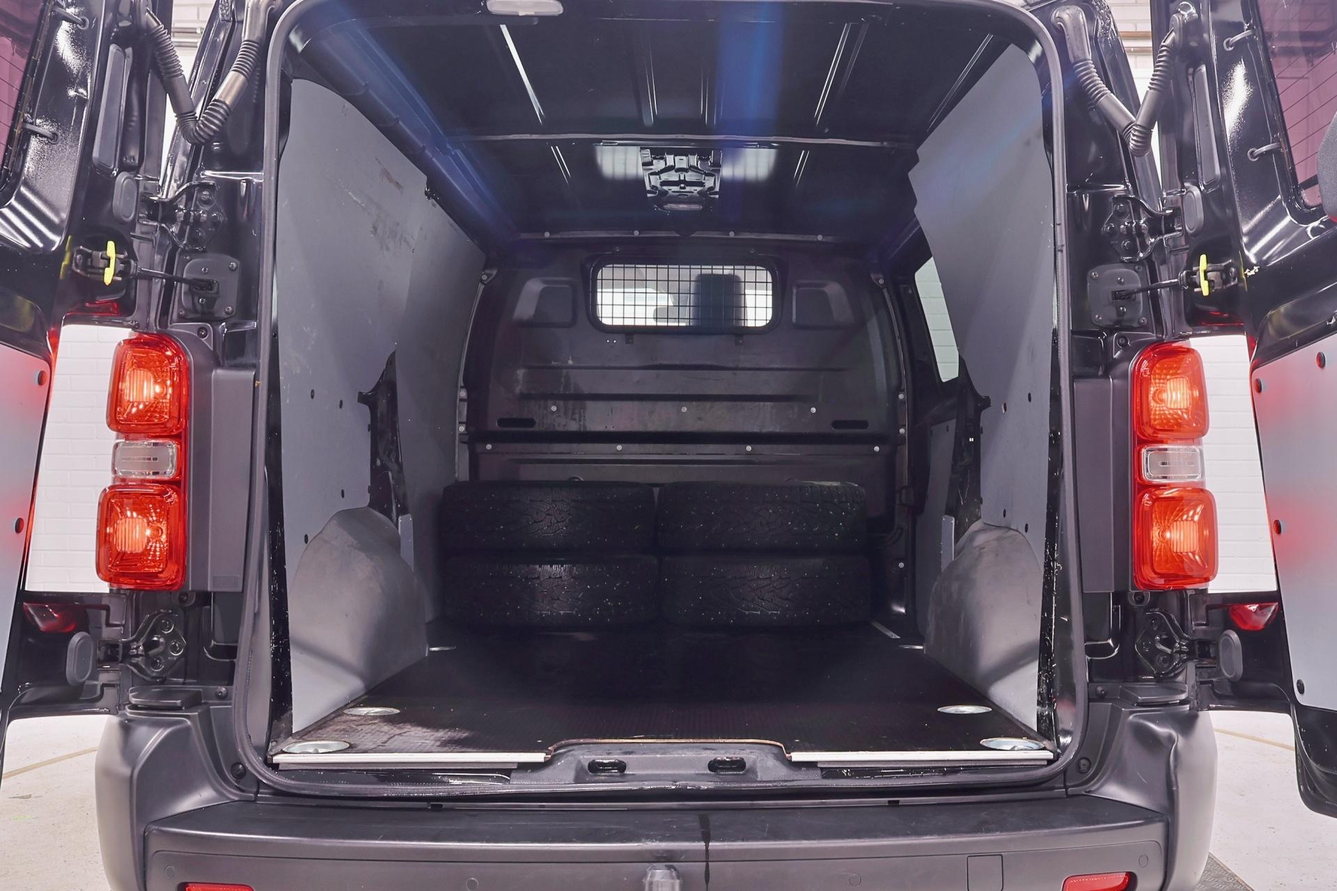 TOYOTA Proace 2020