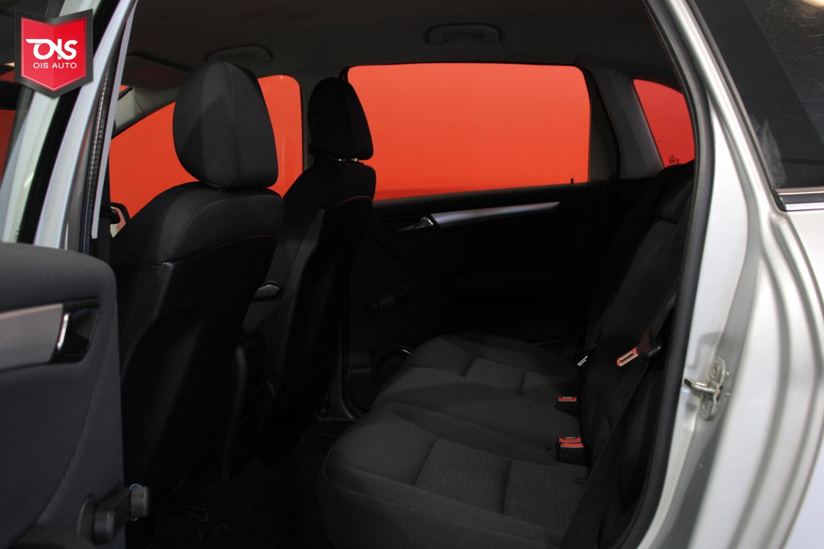 MERCEDES-BENZ B 2010