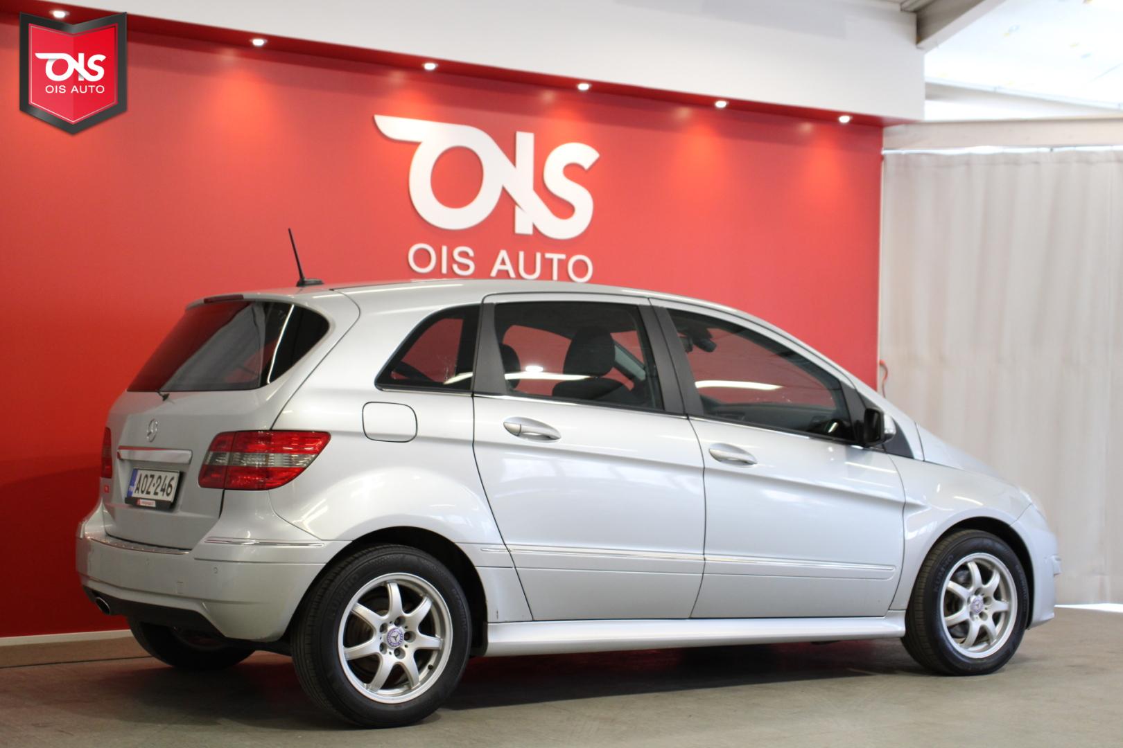 MERCEDES-BENZ B 2010
