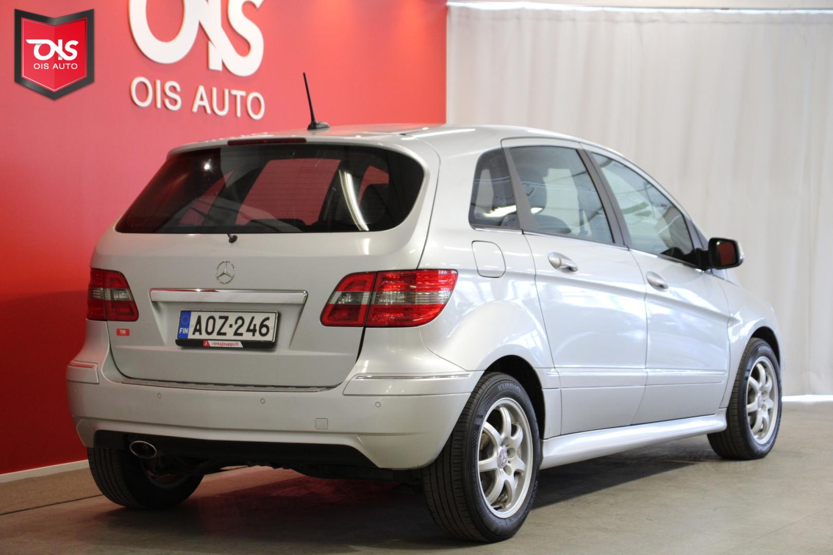 MERCEDES-BENZ B 2010