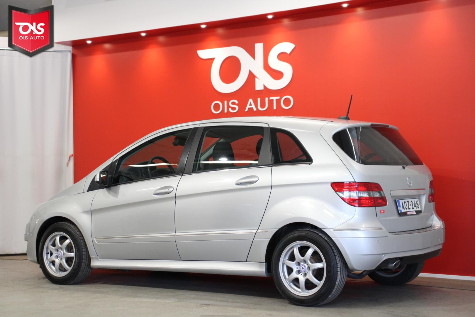 MERCEDES-BENZ B 2010