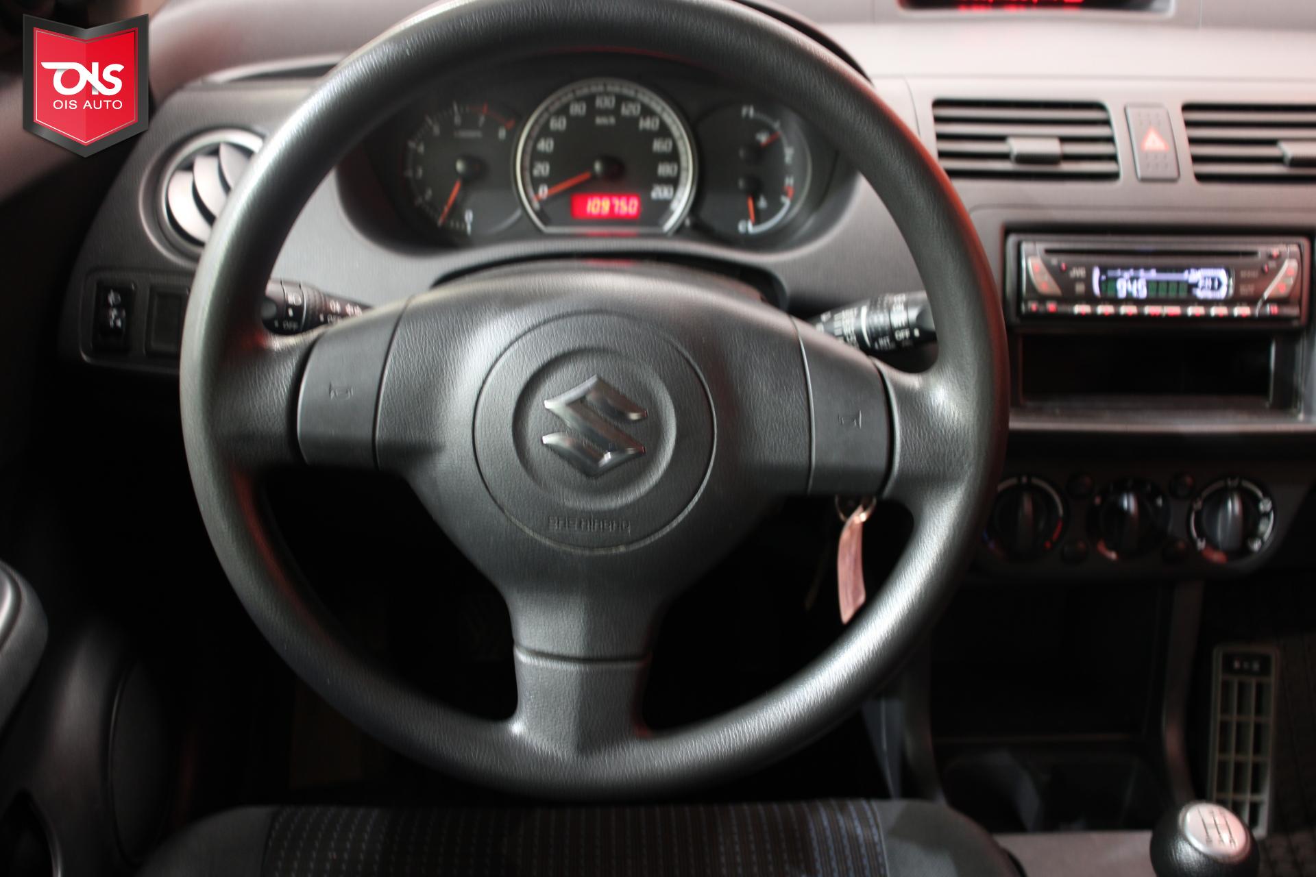 SUZUKI Swift 2005