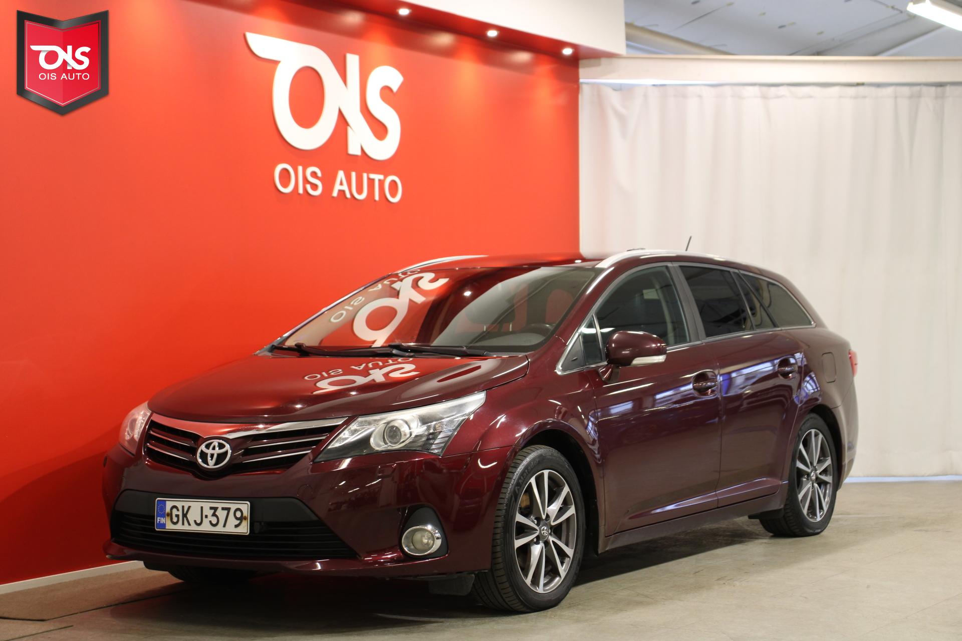 TOYOTA Avensis 2012