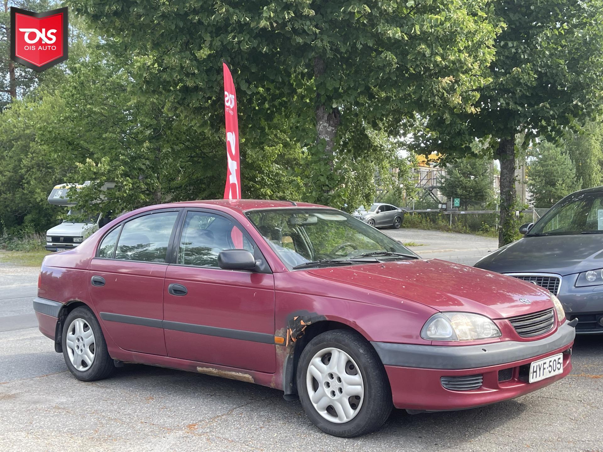 TOYOTA Avensis 1999