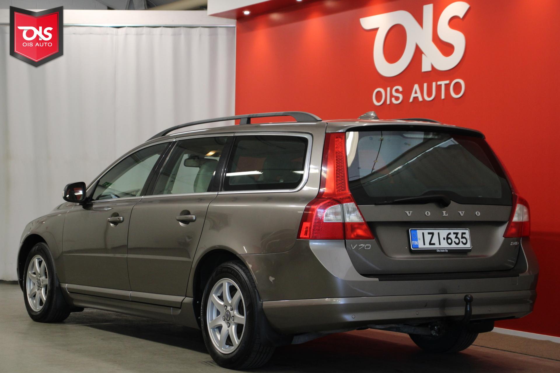 VOLVO V70 2010