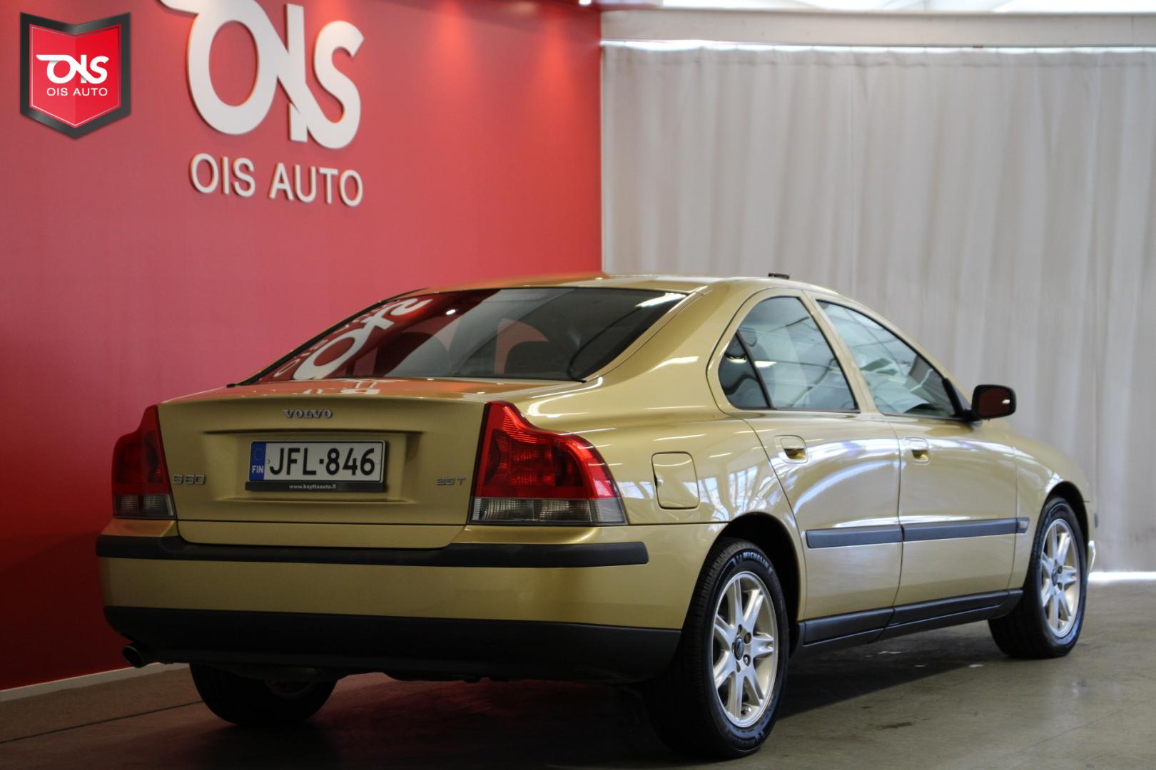 VOLVO S60 2004