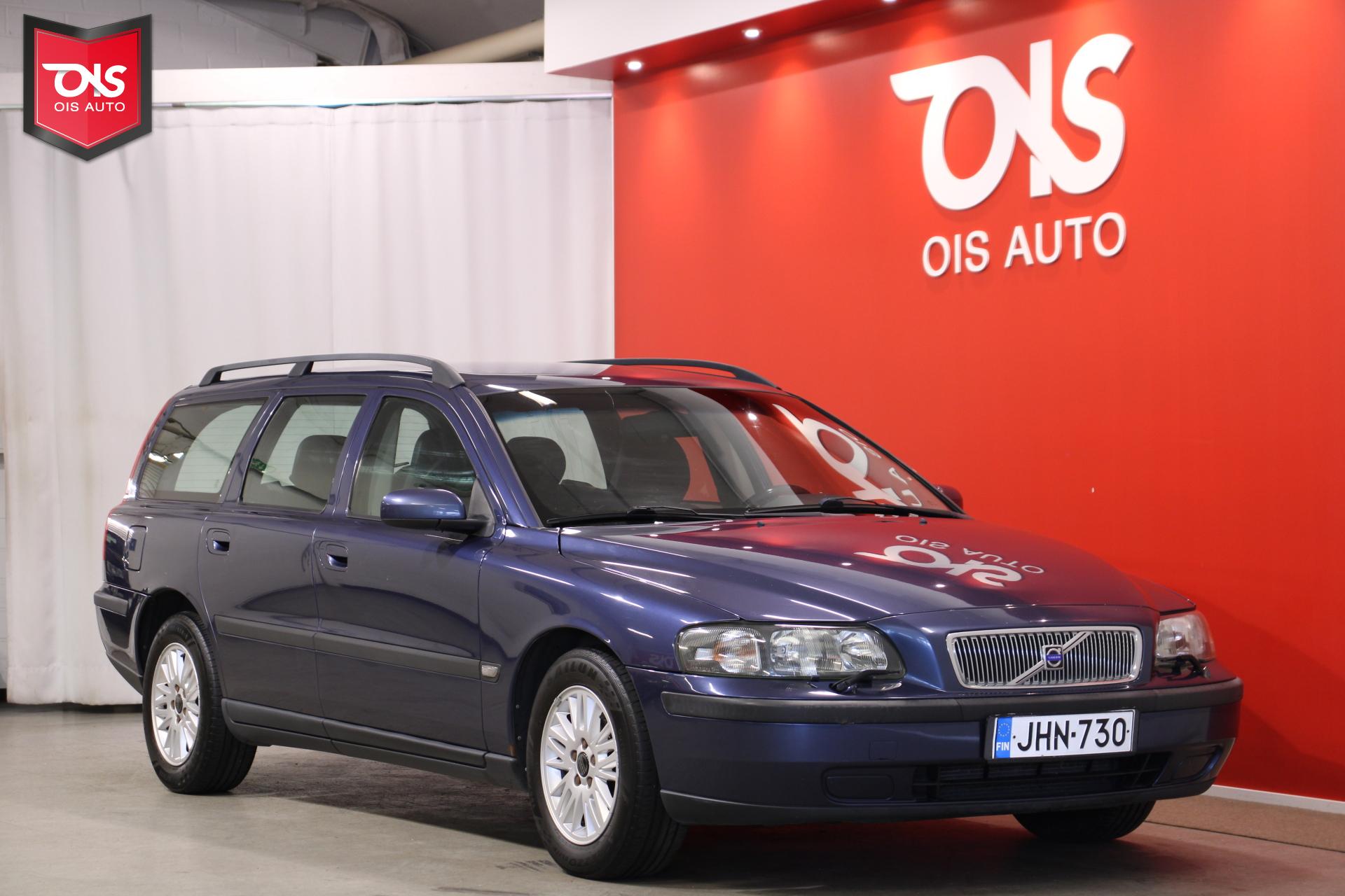 VOLVO V70 2004