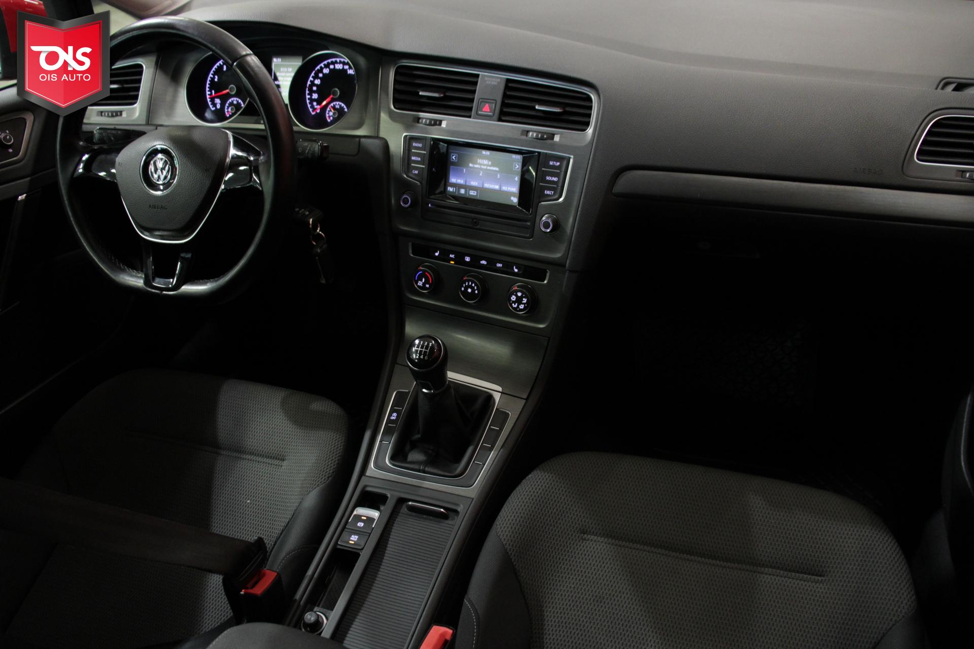 VOLKSWAGEN Golf 2014