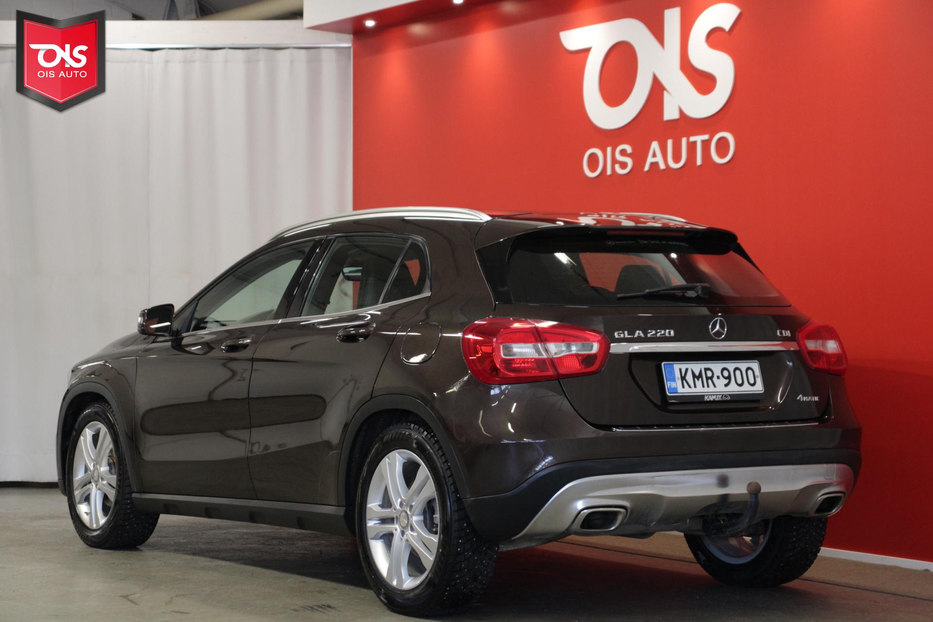 MERCEDES-BENZ GLA 2014
