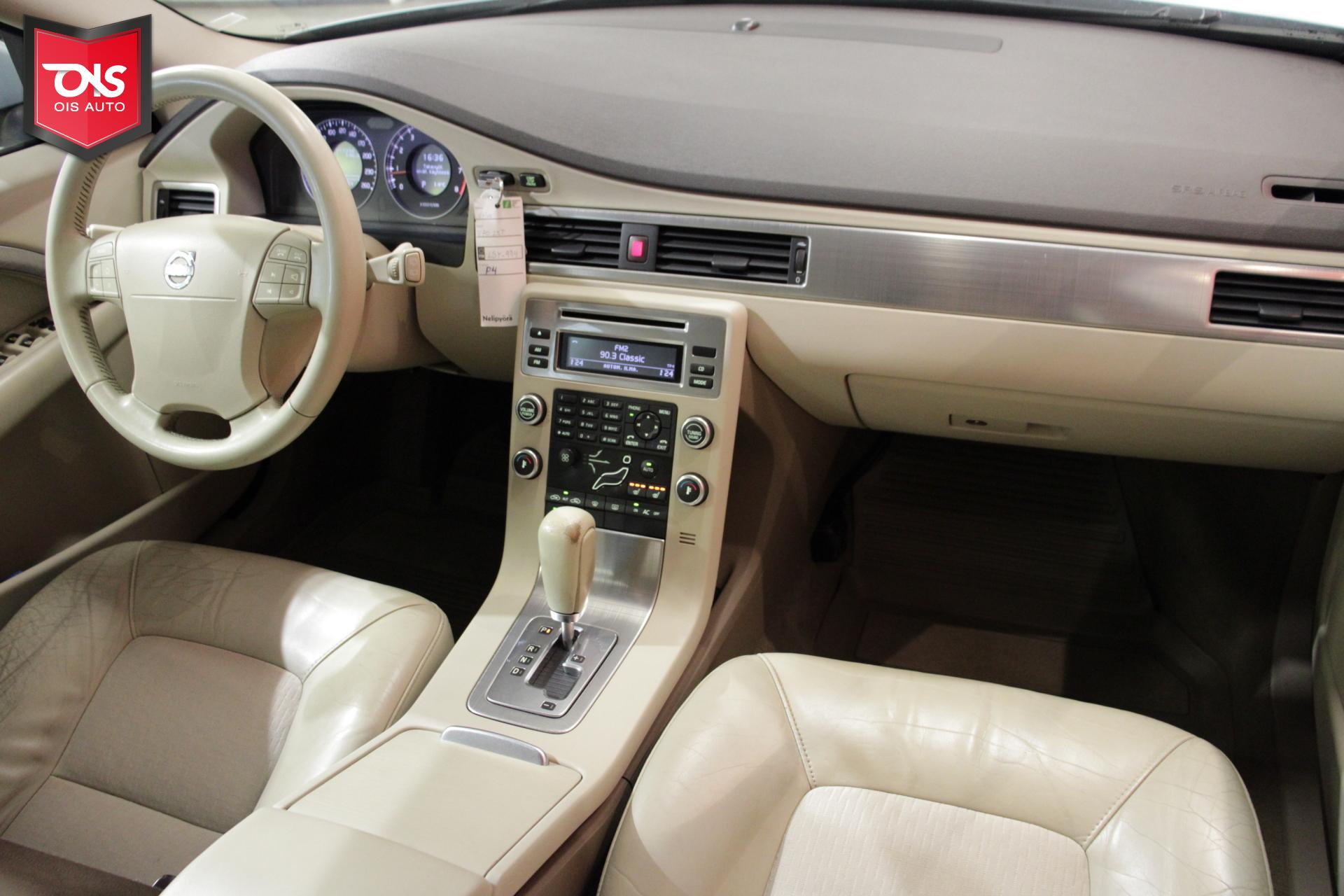 VOLVO V70 2008