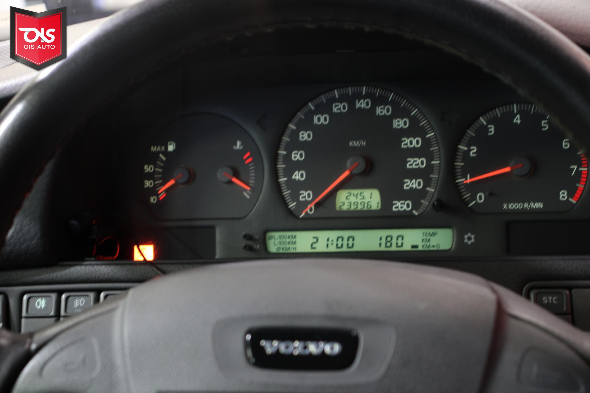 VOLVO S70 2000