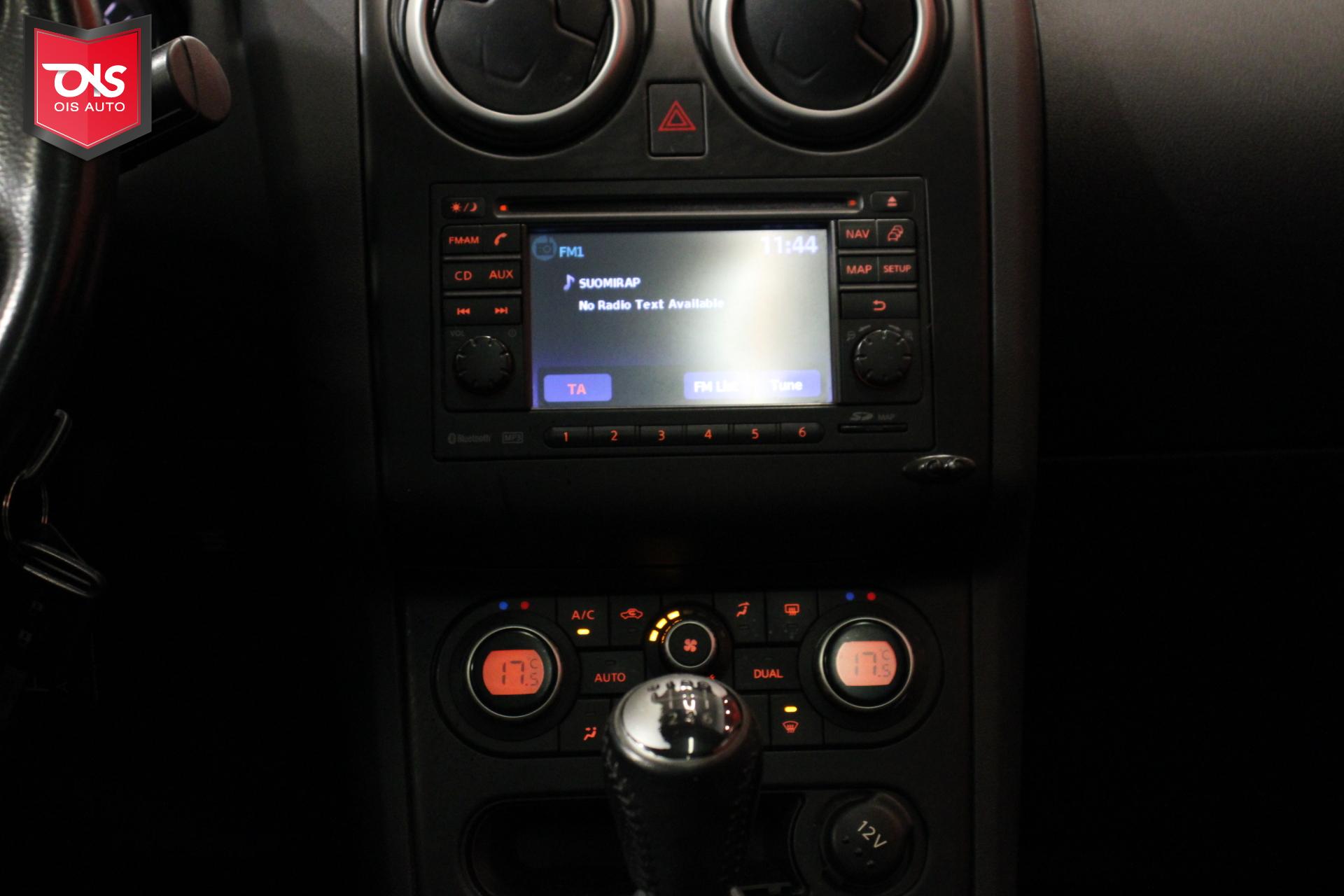 NISSAN Qashqai+2 2010