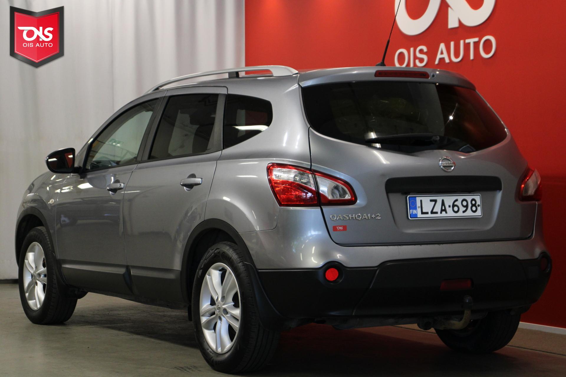 NISSAN Qashqai+2 2010