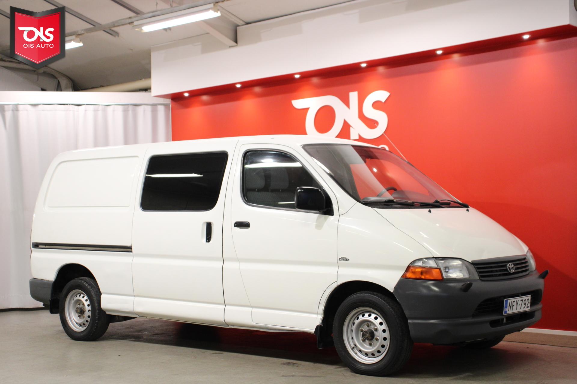 TOYOTA Hiace 2004