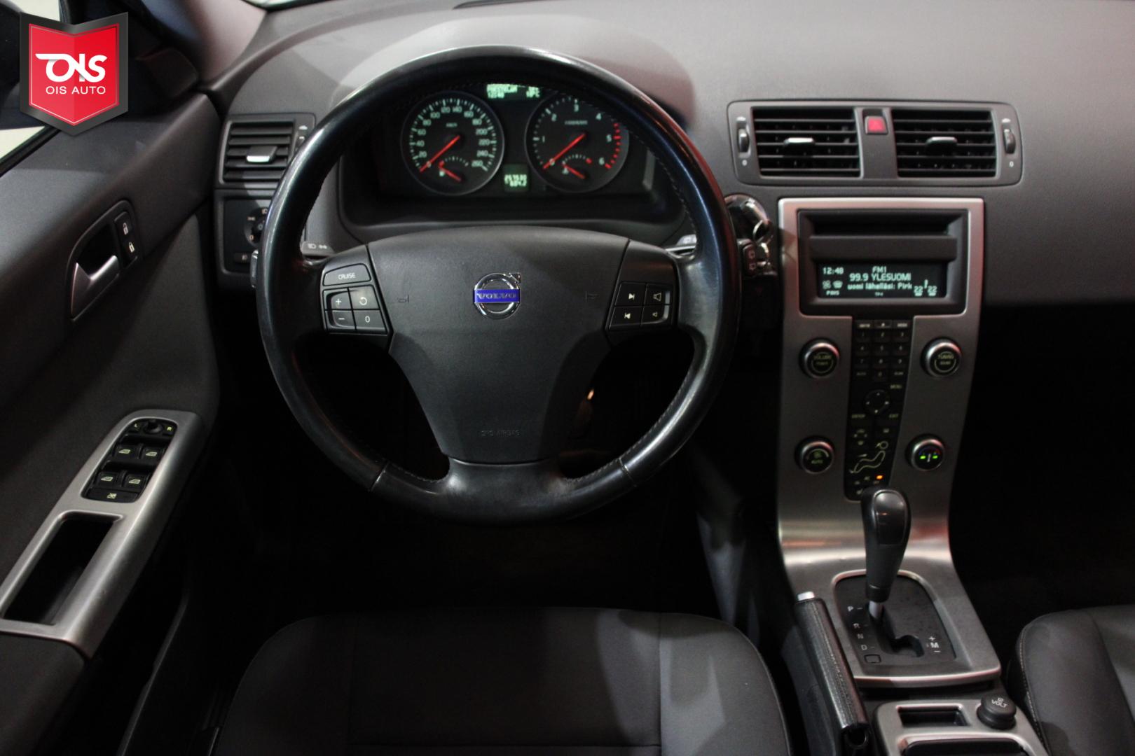 VOLVO V50 2010