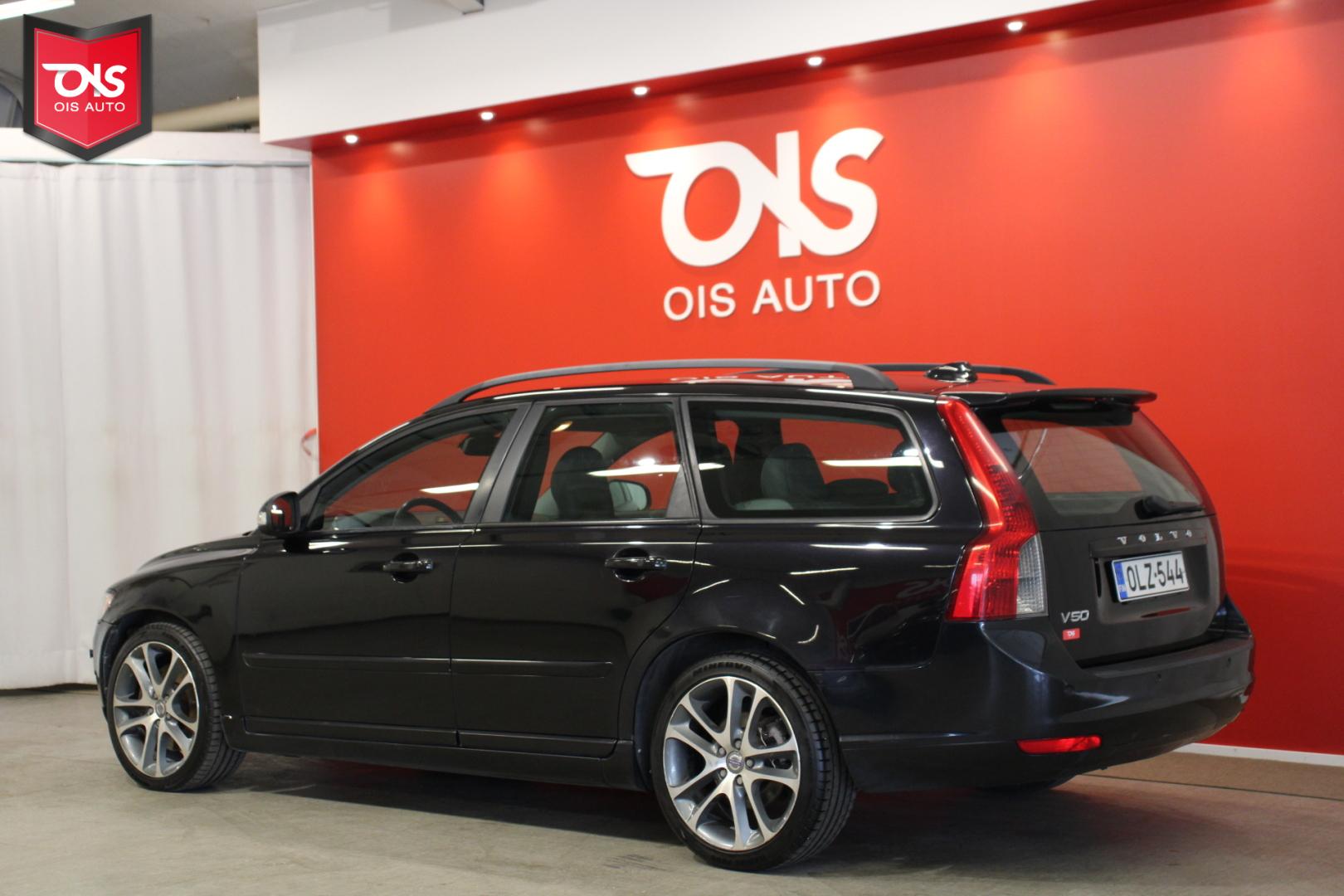 VOLVO V50 2010