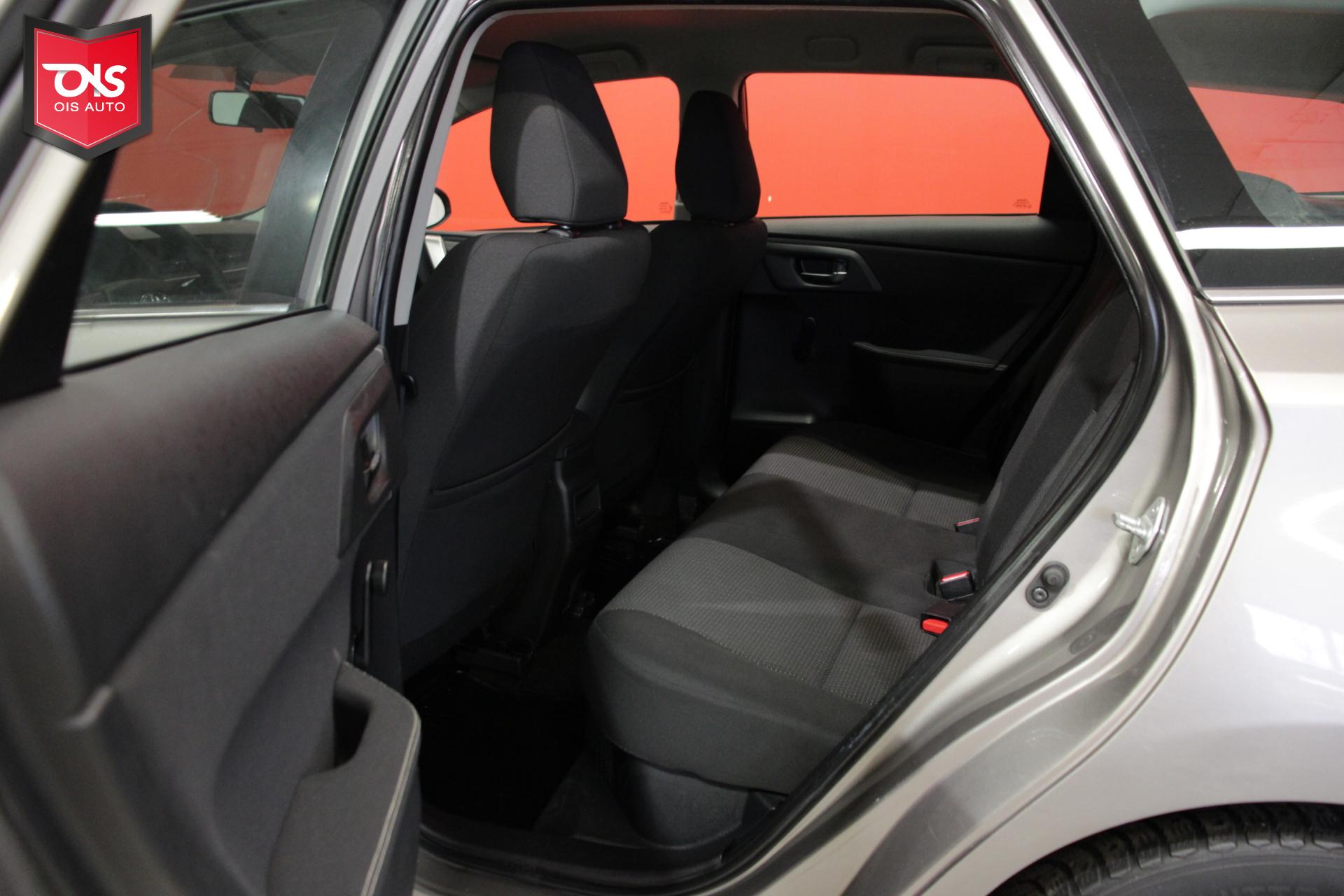 TOYOTA Auris 2013