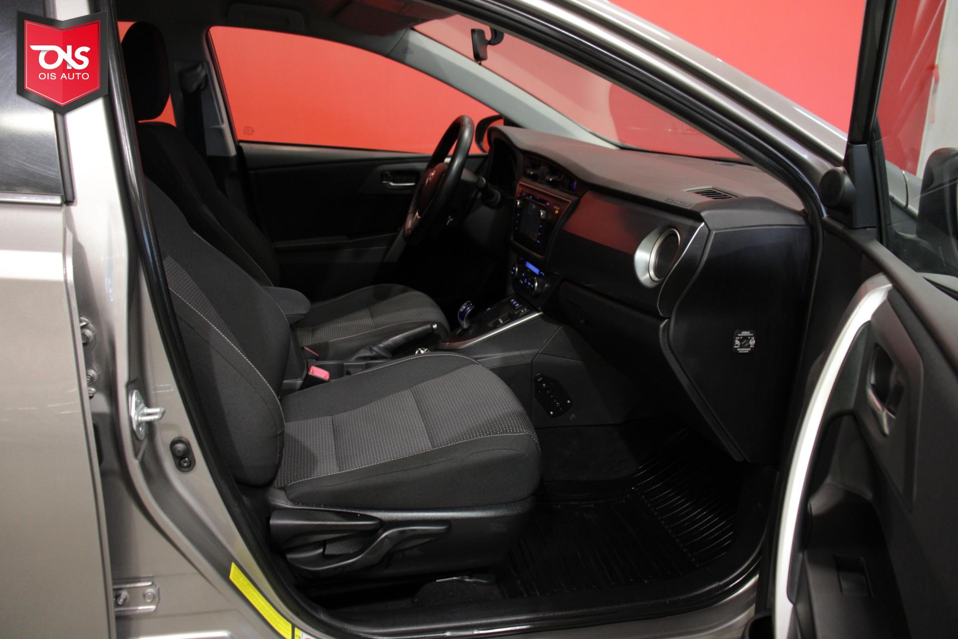 TOYOTA Auris 2013
