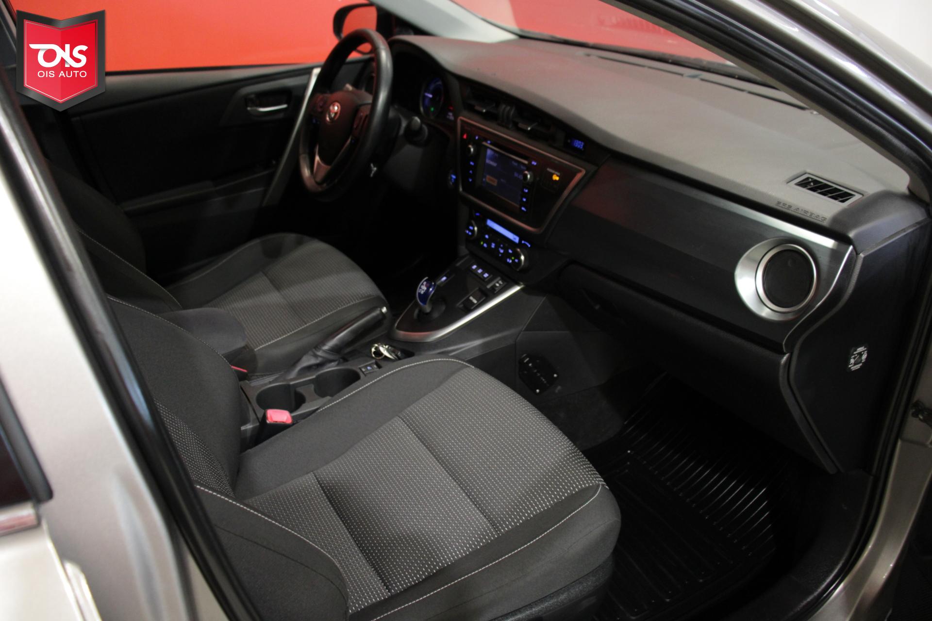 TOYOTA Auris 2013