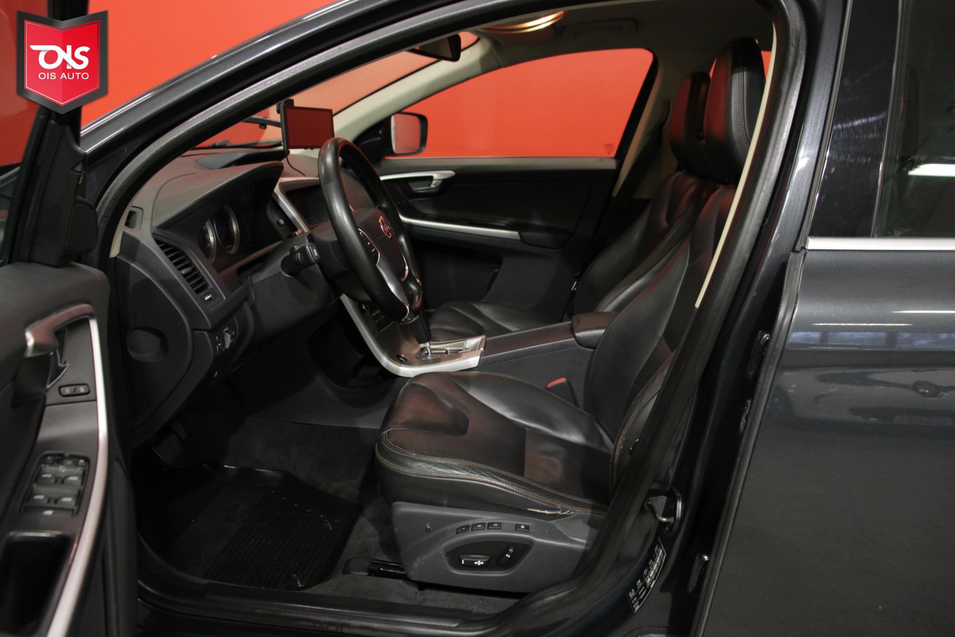 VOLVO XC60 2011