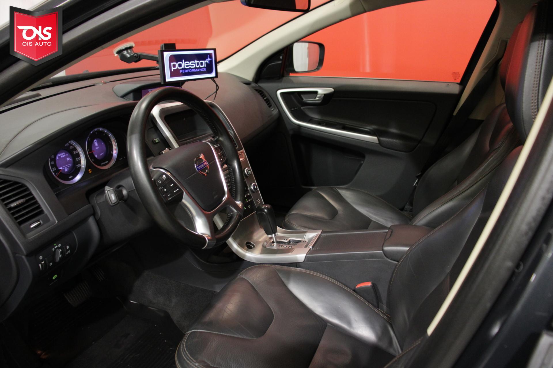 VOLVO XC60 2011
