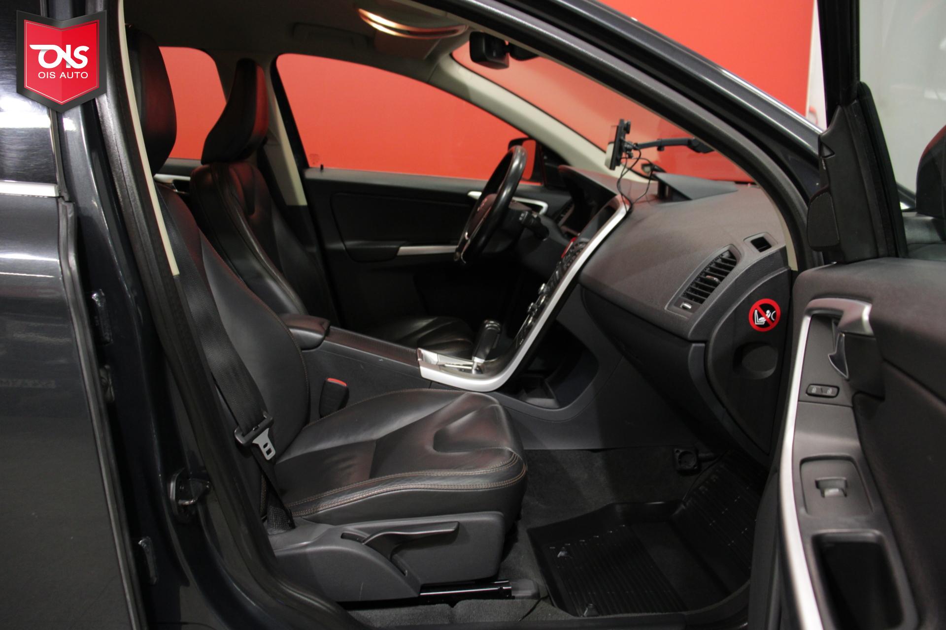 VOLVO XC60 2011