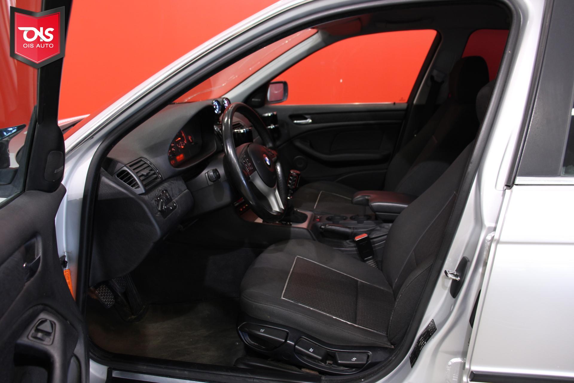 BMW 330 2003