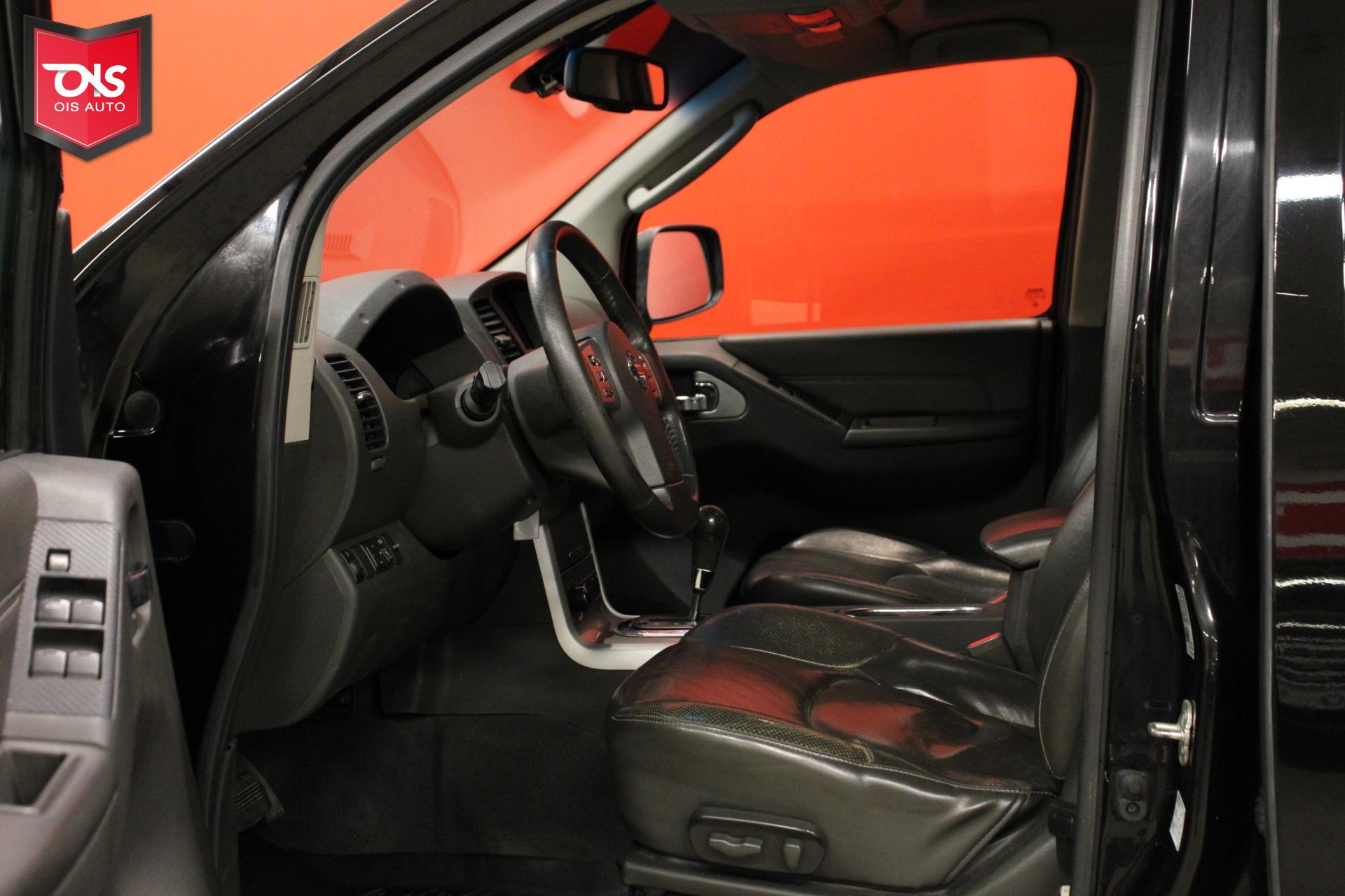 NISSAN Navara 2013