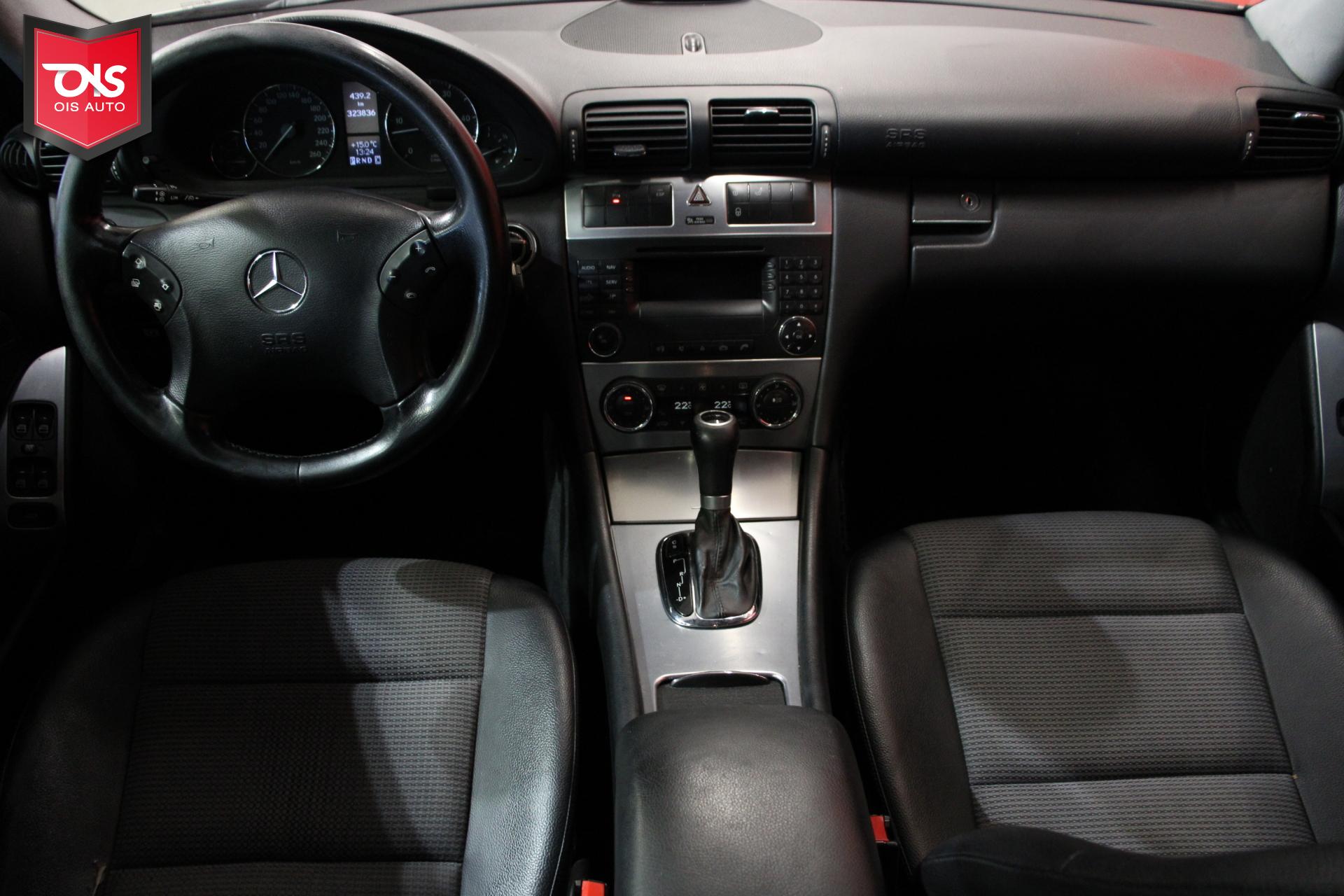 MERCEDES-BENZ C 2004