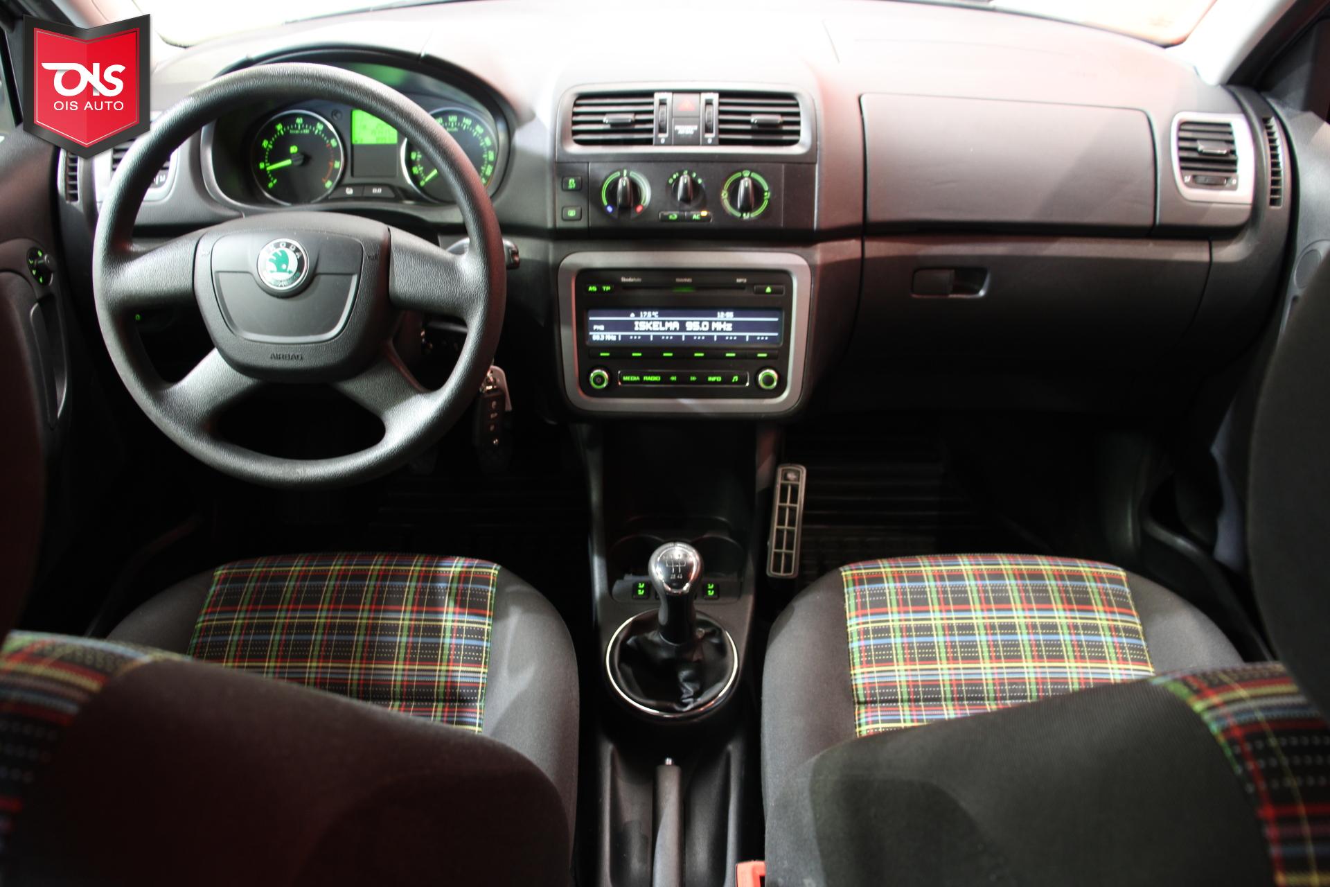 SKODA Fabia 2012