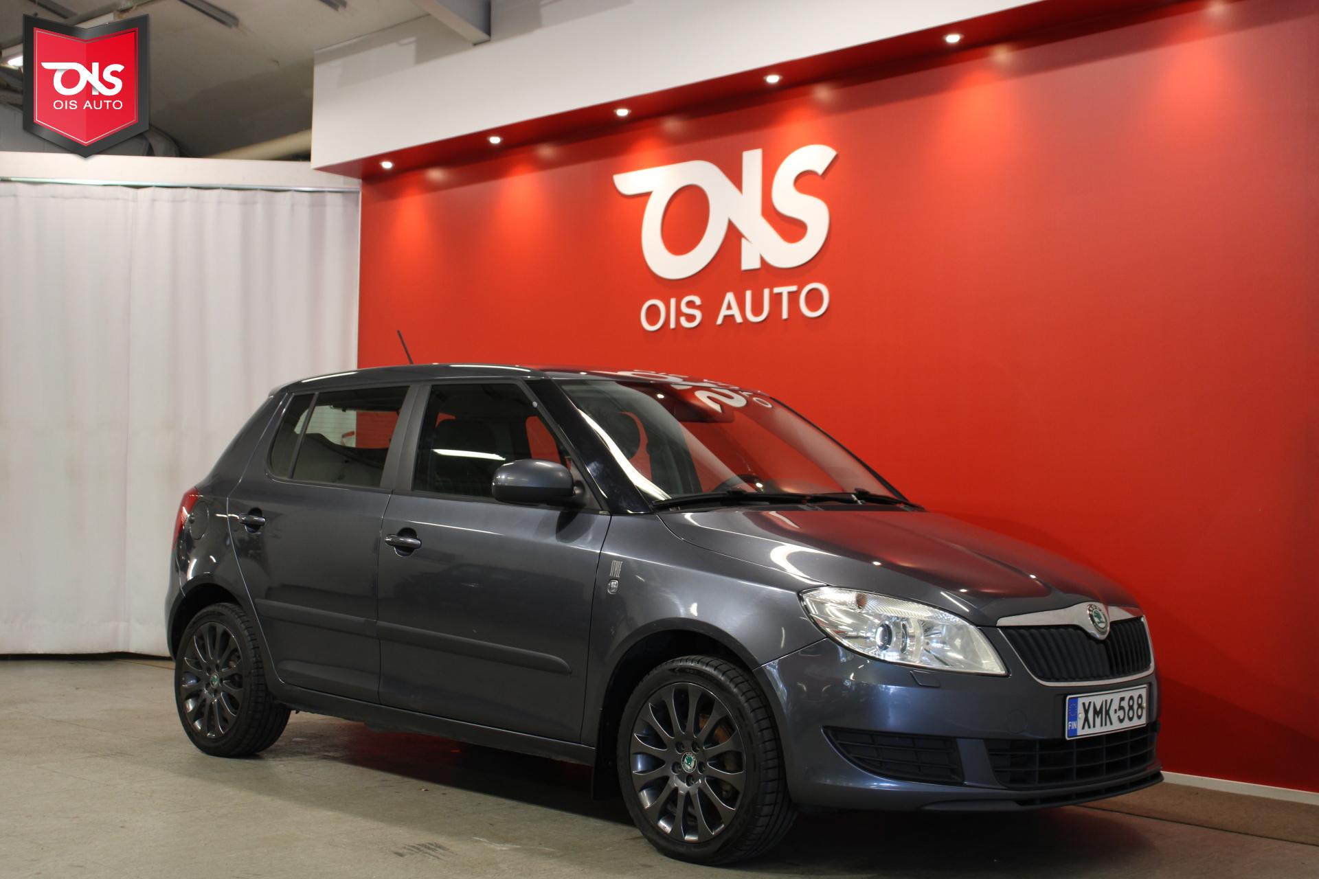 SKODA Fabia 2012