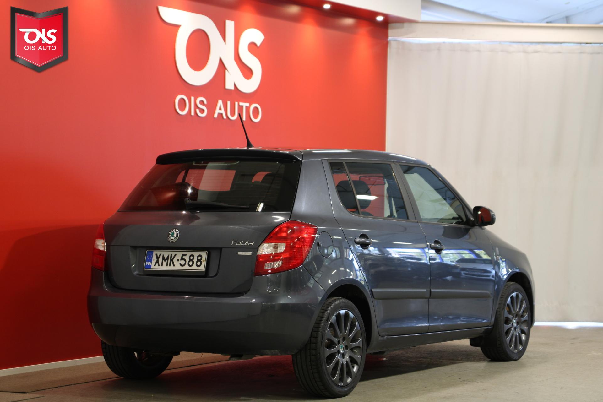 SKODA Fabia 2012