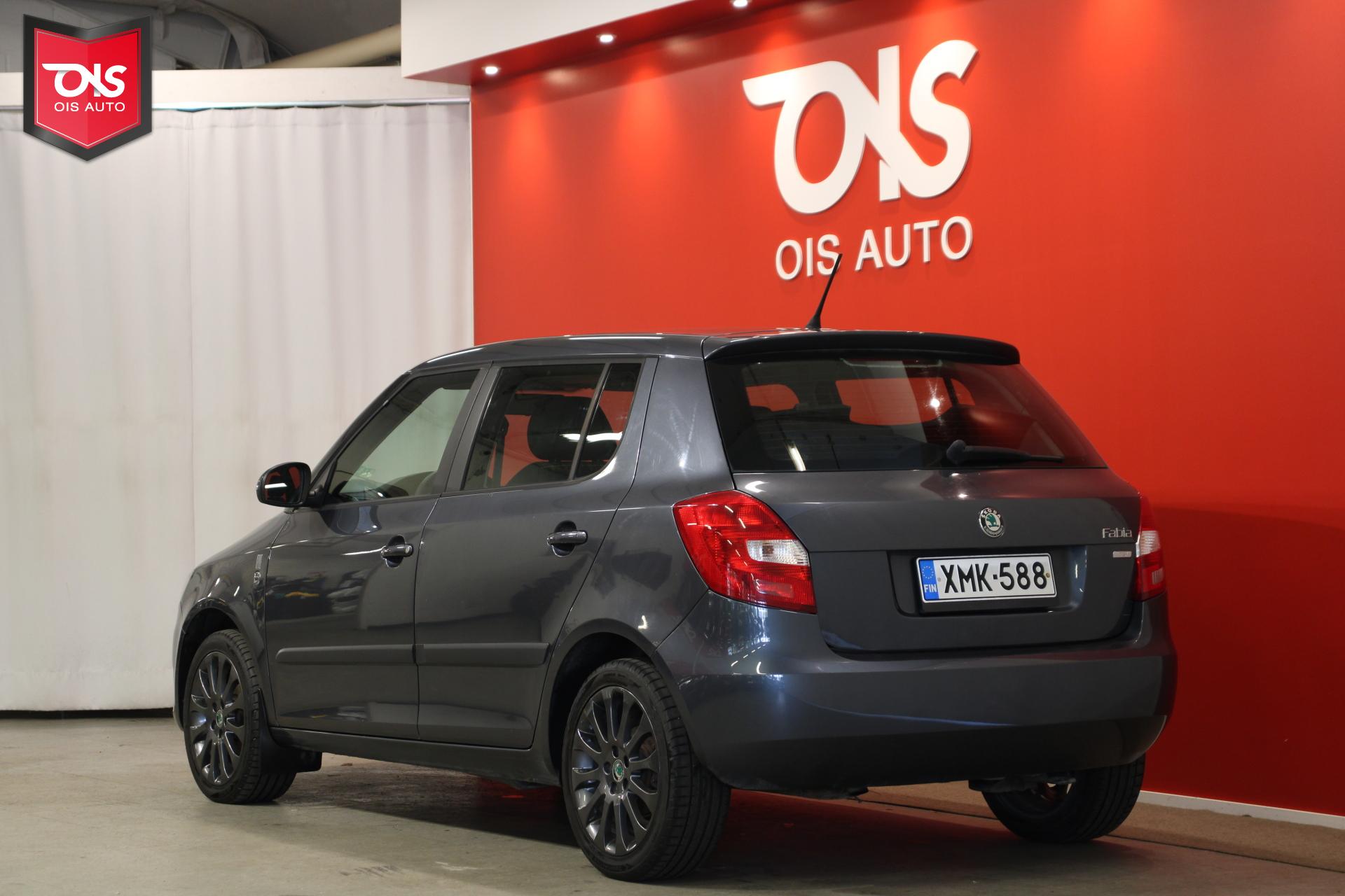 SKODA Fabia 2012