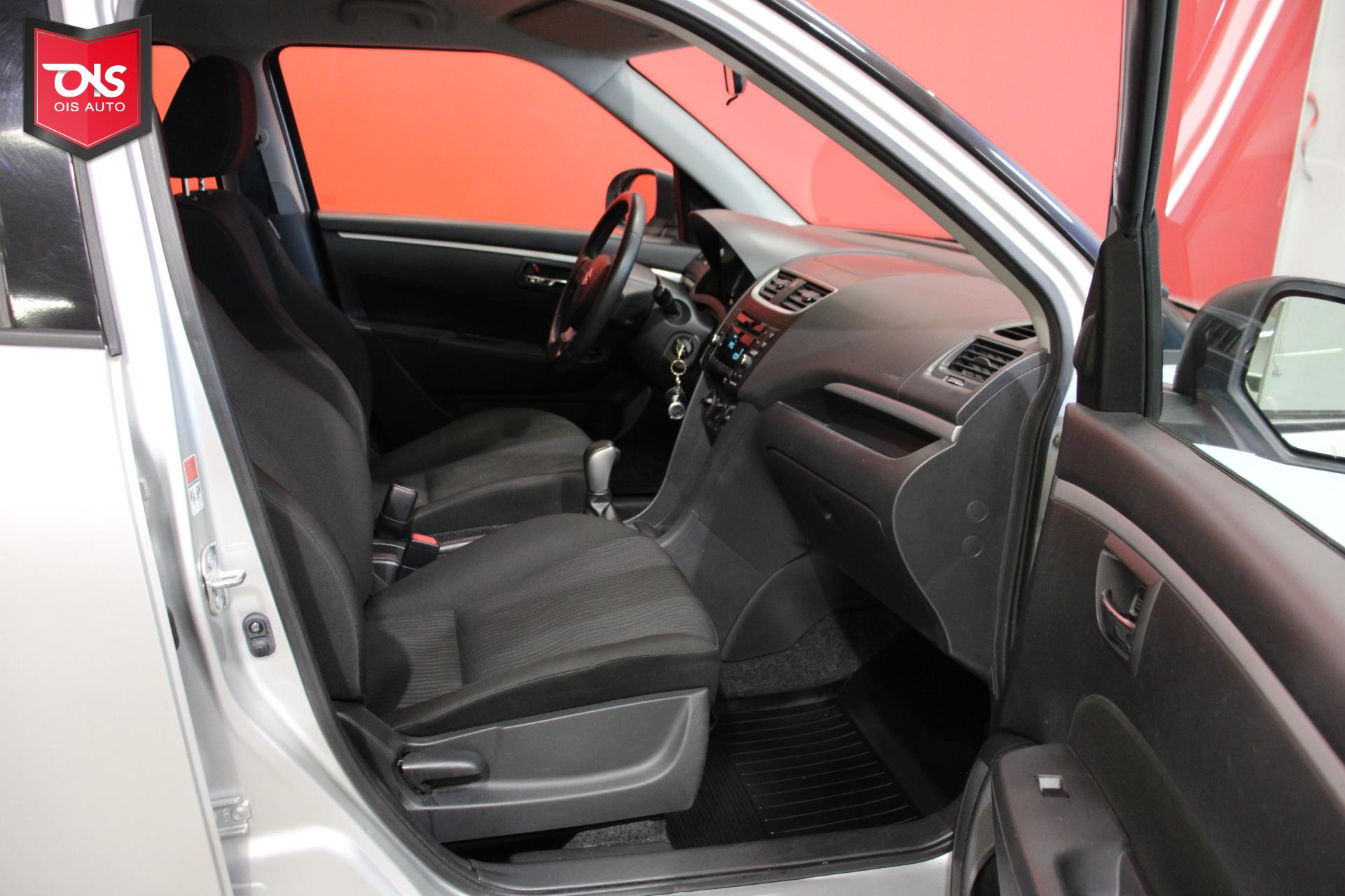 SUZUKI Swift 2013