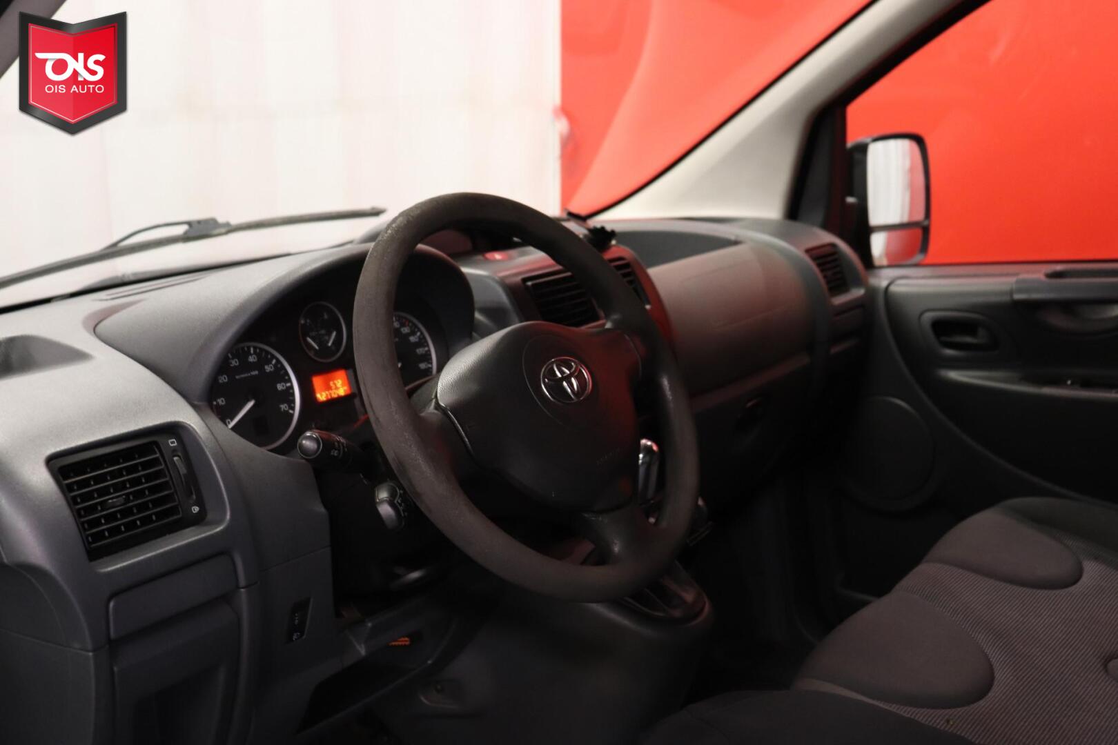 TOYOTA Proace 2013