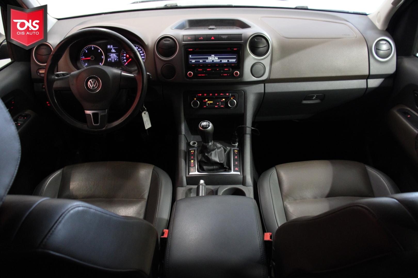 VOLKSWAGEN Amarok 2013
