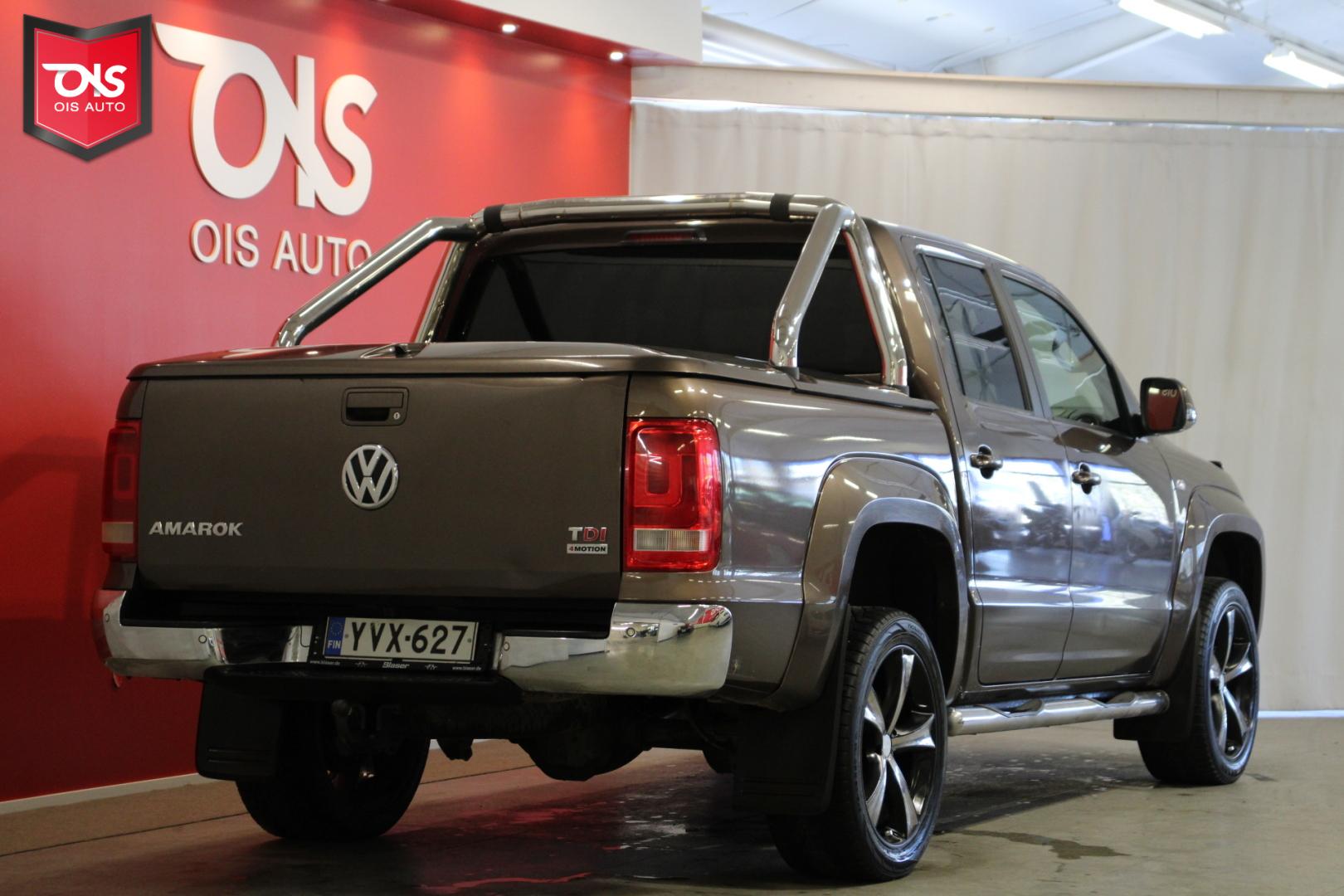 VOLKSWAGEN Amarok 2013
